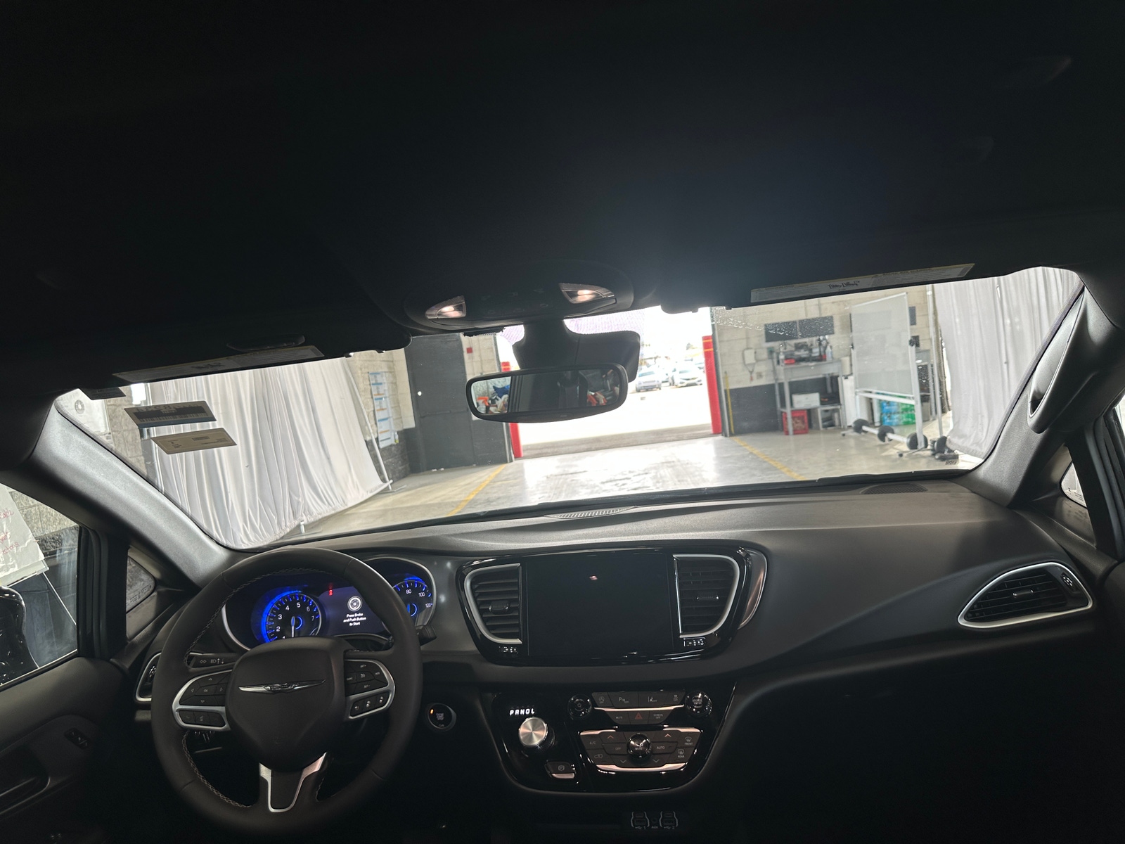 Thumbnail: 2025 Chrysler Pacifica - 2