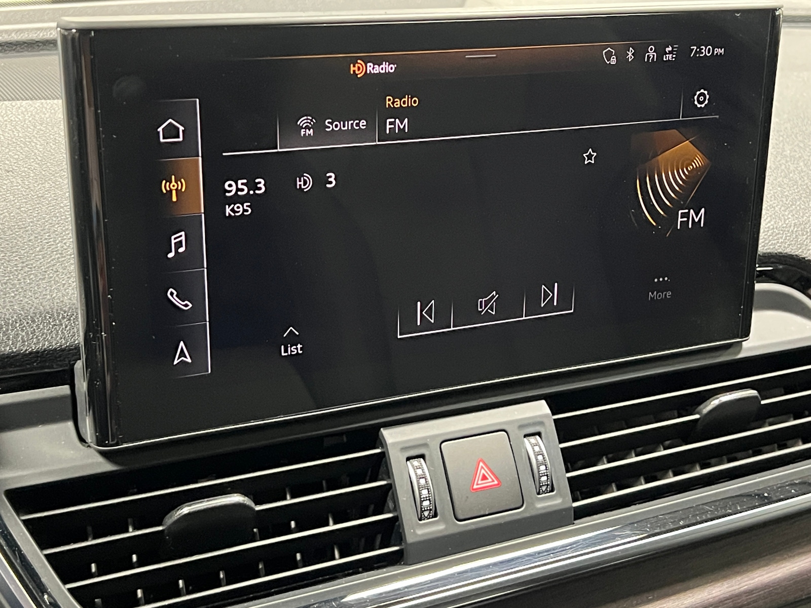 Thumbnail: 2021 Audi Q5 - 3