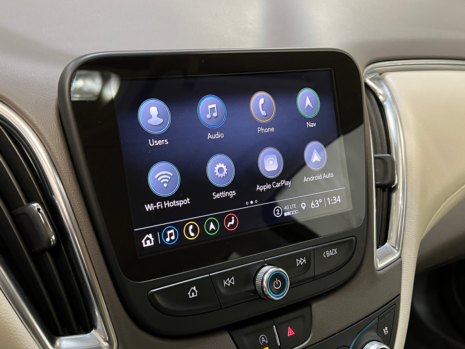 Thumbnail: 2024 Chevrolet Malibu - 3