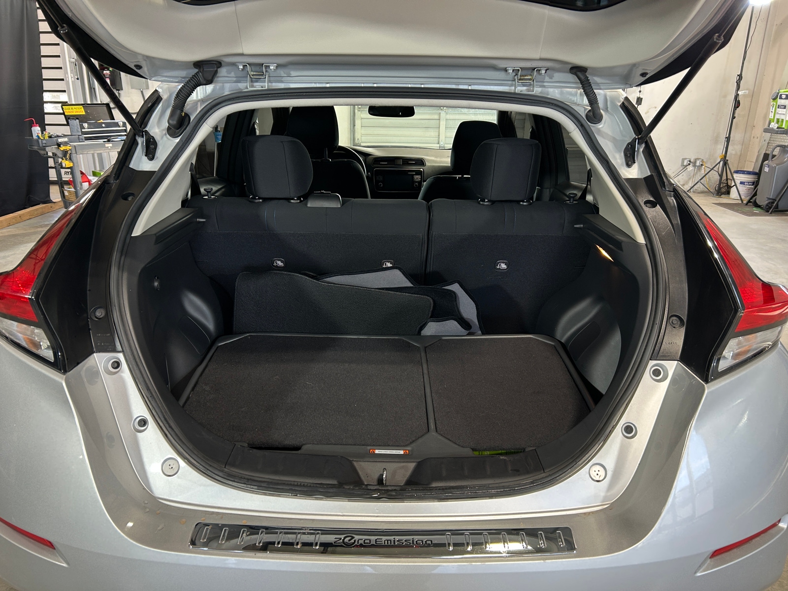 Thumbnail: 2018 Nissan Leaf - 7