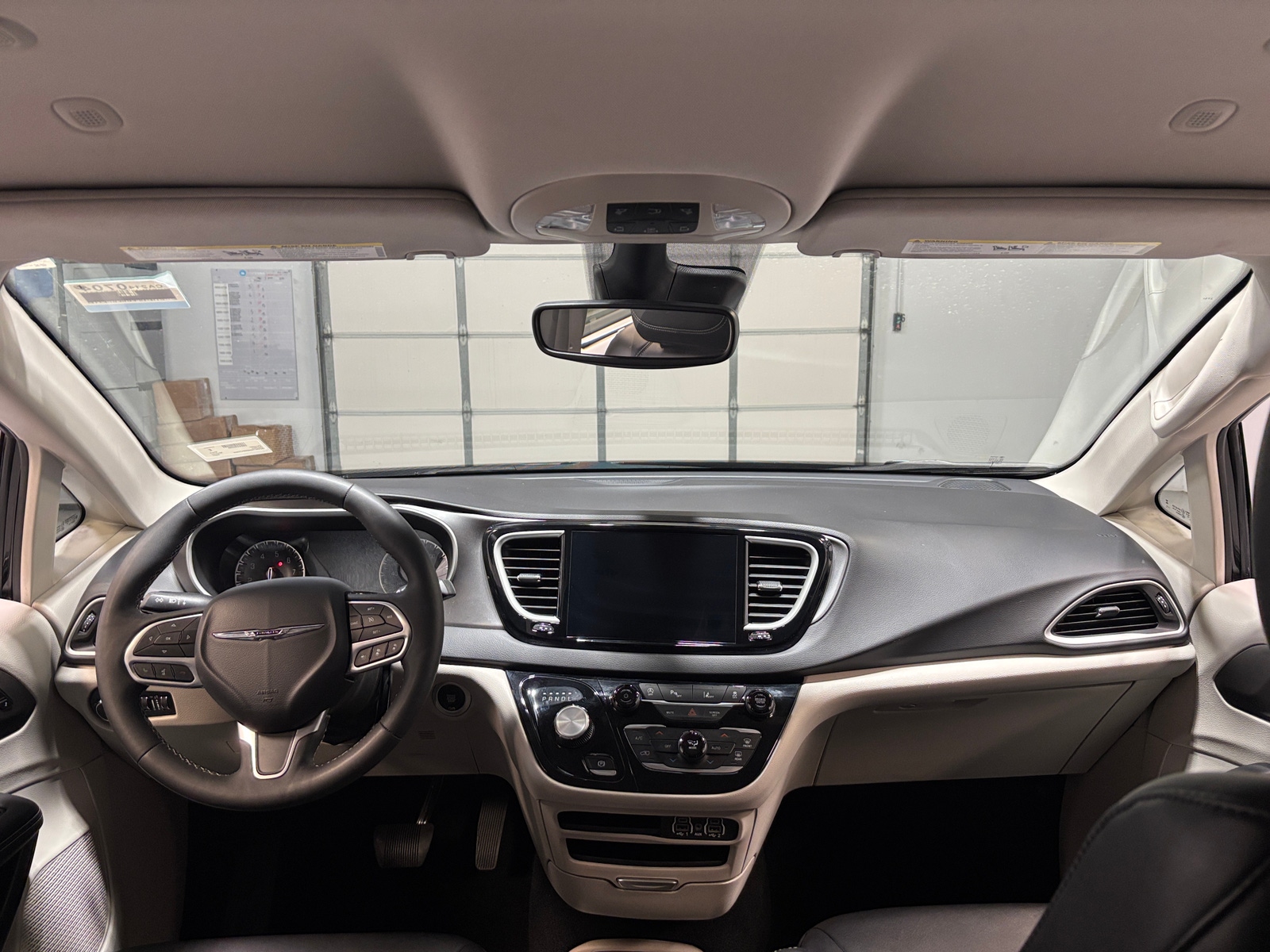 Thumbnail: 2024 Chrysler Pacifica - 2