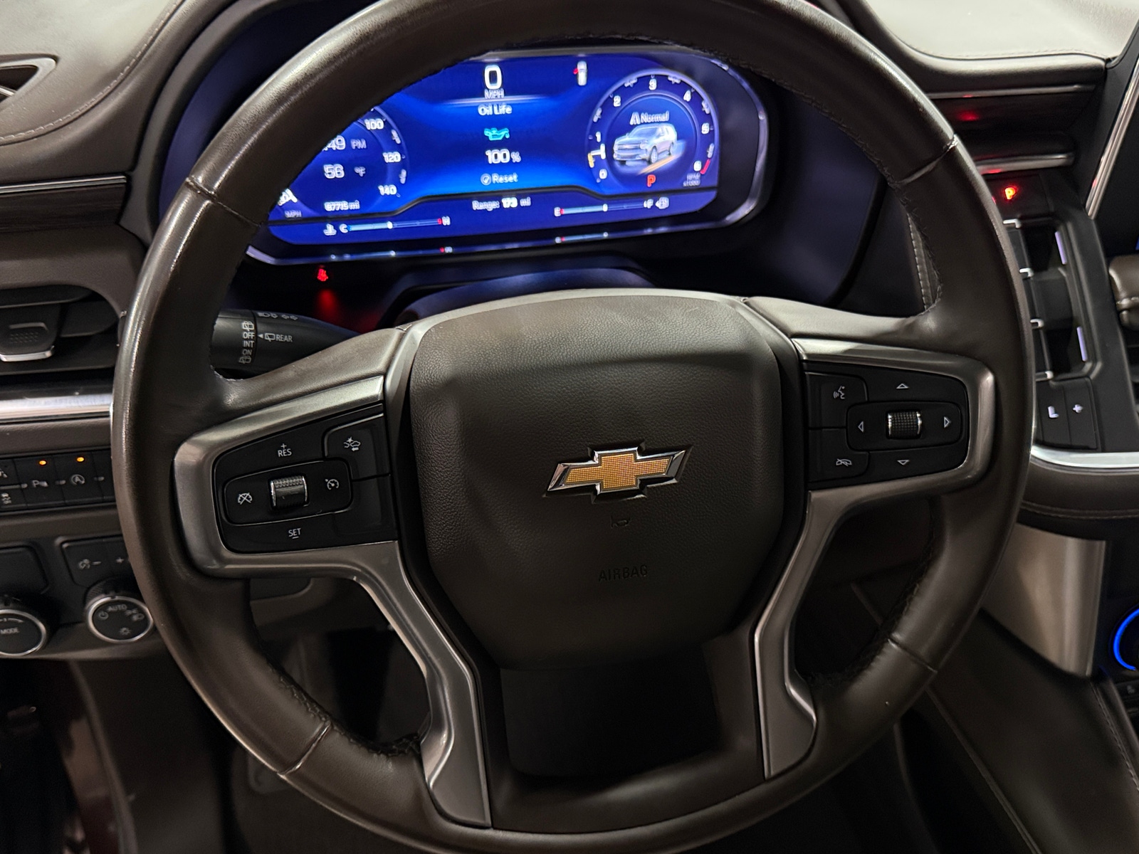 Thumbnail: 2023 Chevrolet Suburban - 4