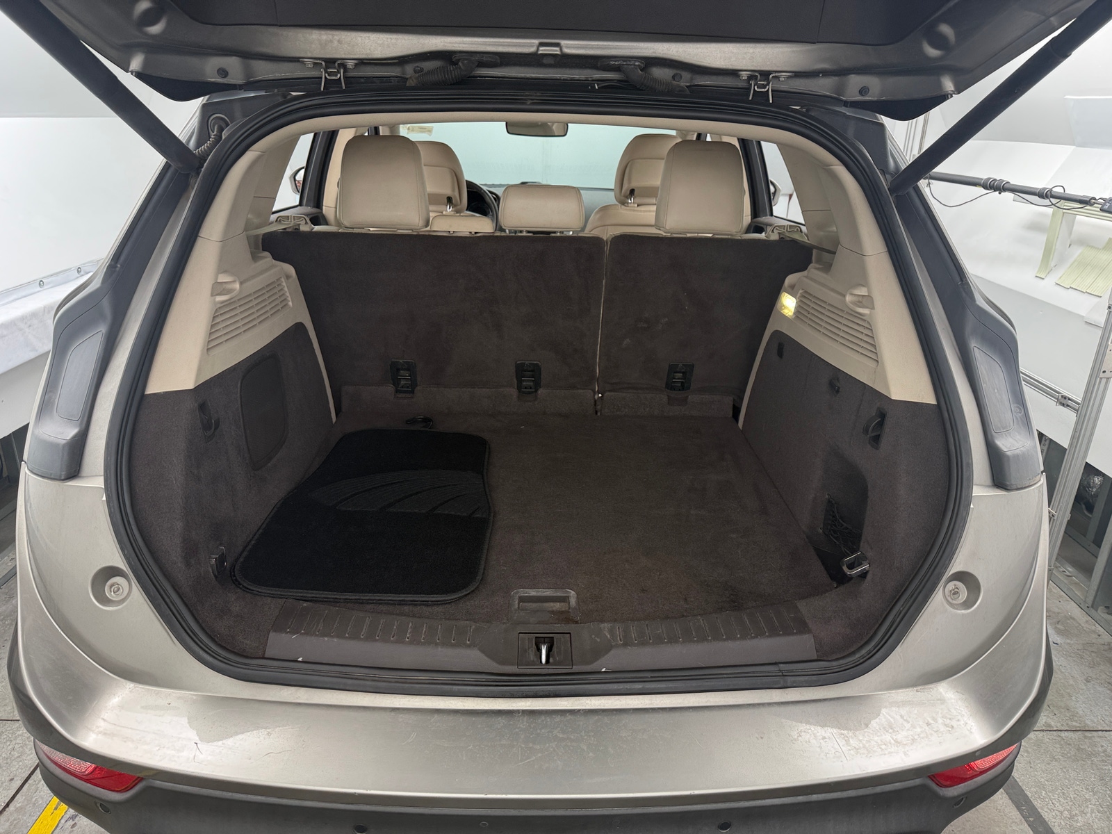 Thumbnail: 2017 Lincoln MKC - 6