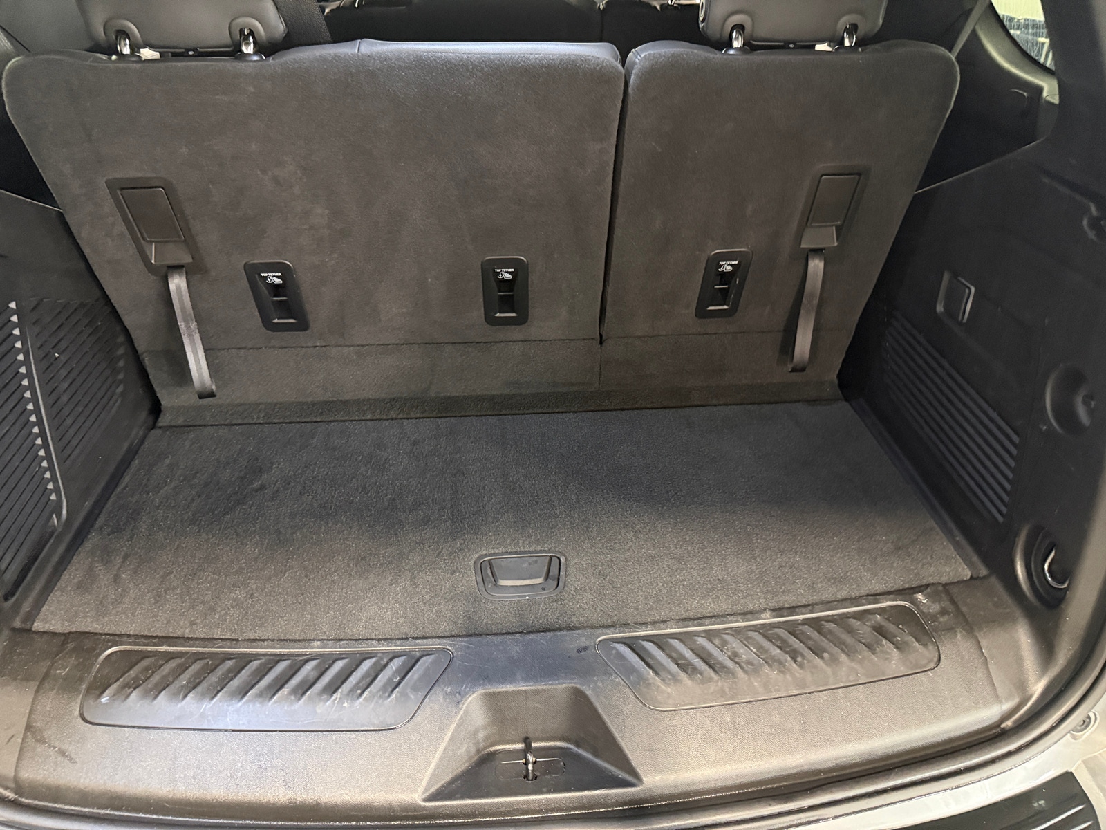 Thumbnail: 2025 Chevrolet Tahoe - 6