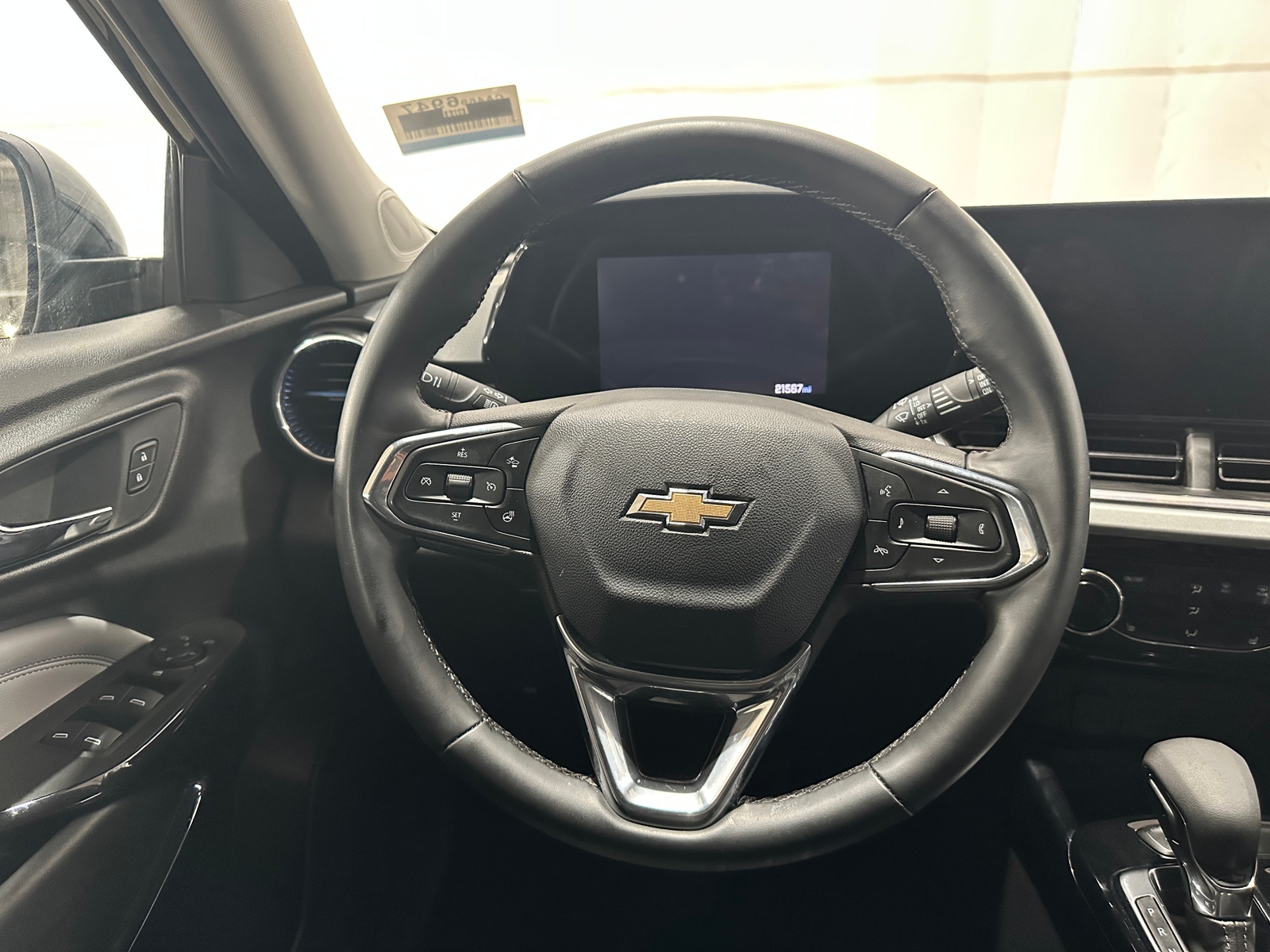 Thumbnail: 2025 Chevrolet Trax - 5