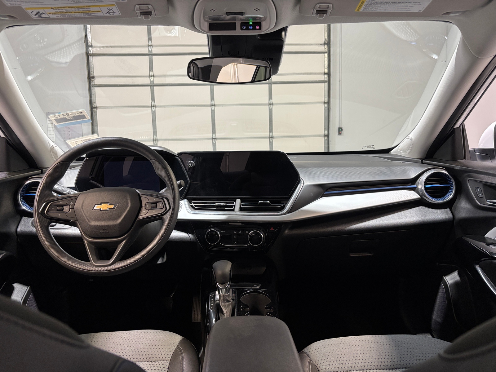 Thumbnail: 2025 Chevrolet Trax - 3