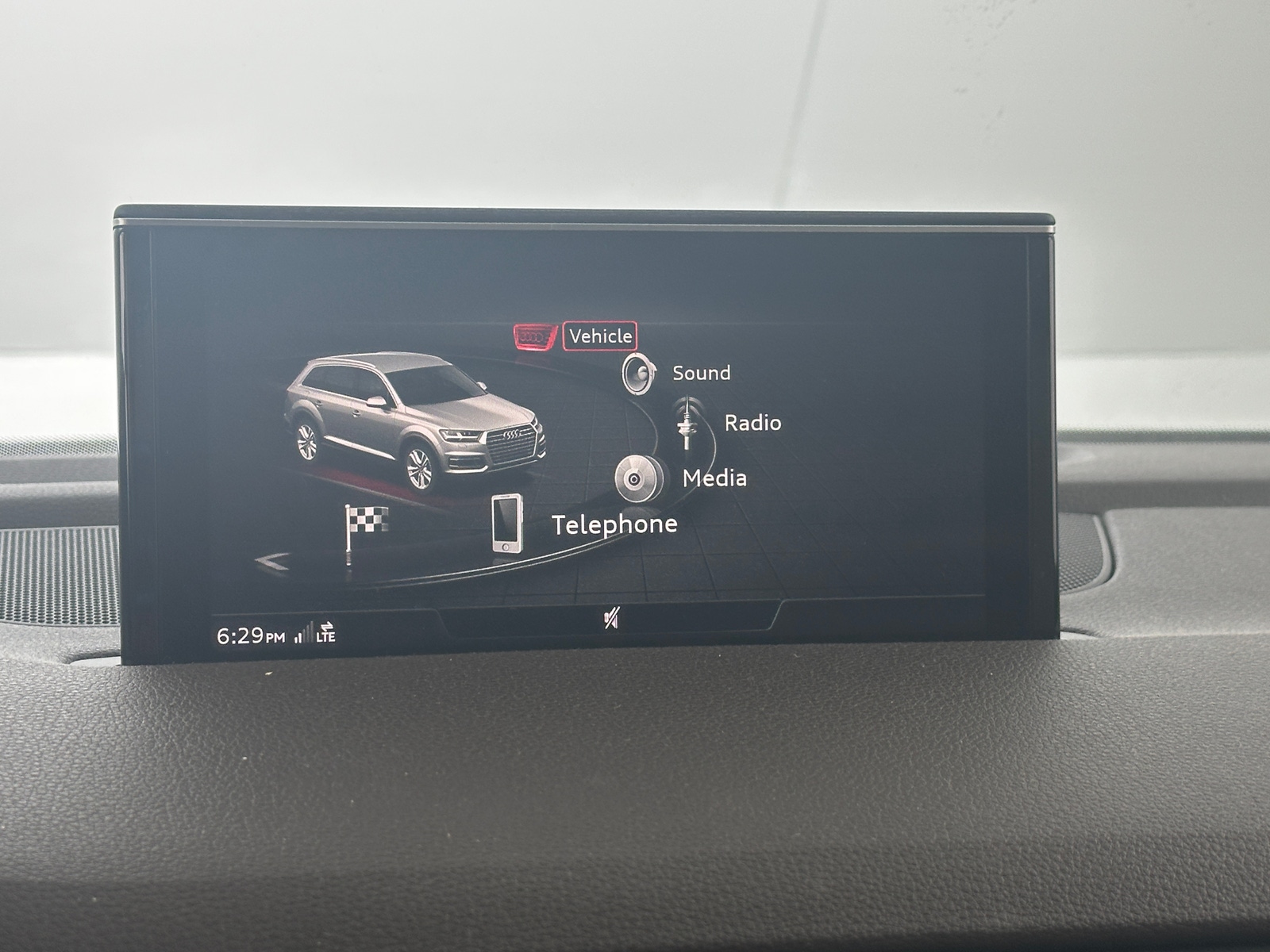 Thumbnail: 2019 Audi Q7 - 3