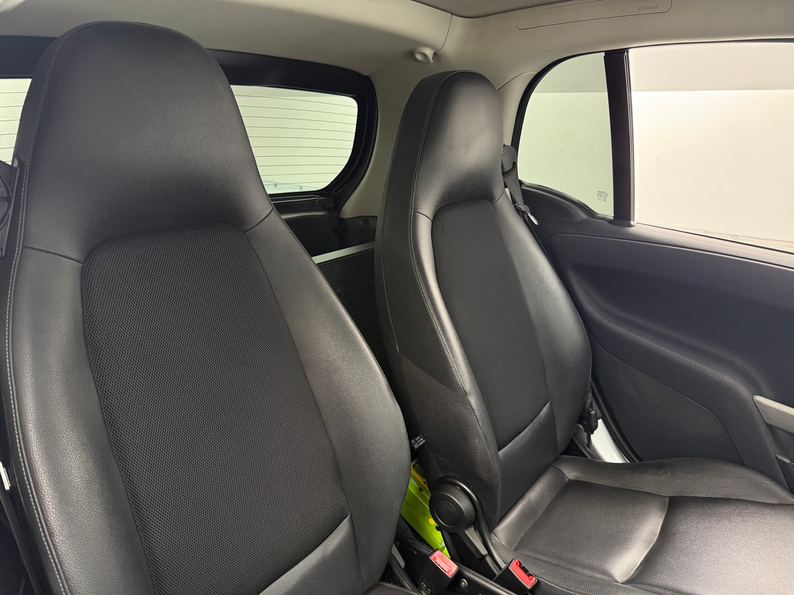 Thumbnail: 2014 smart fortwo - 2