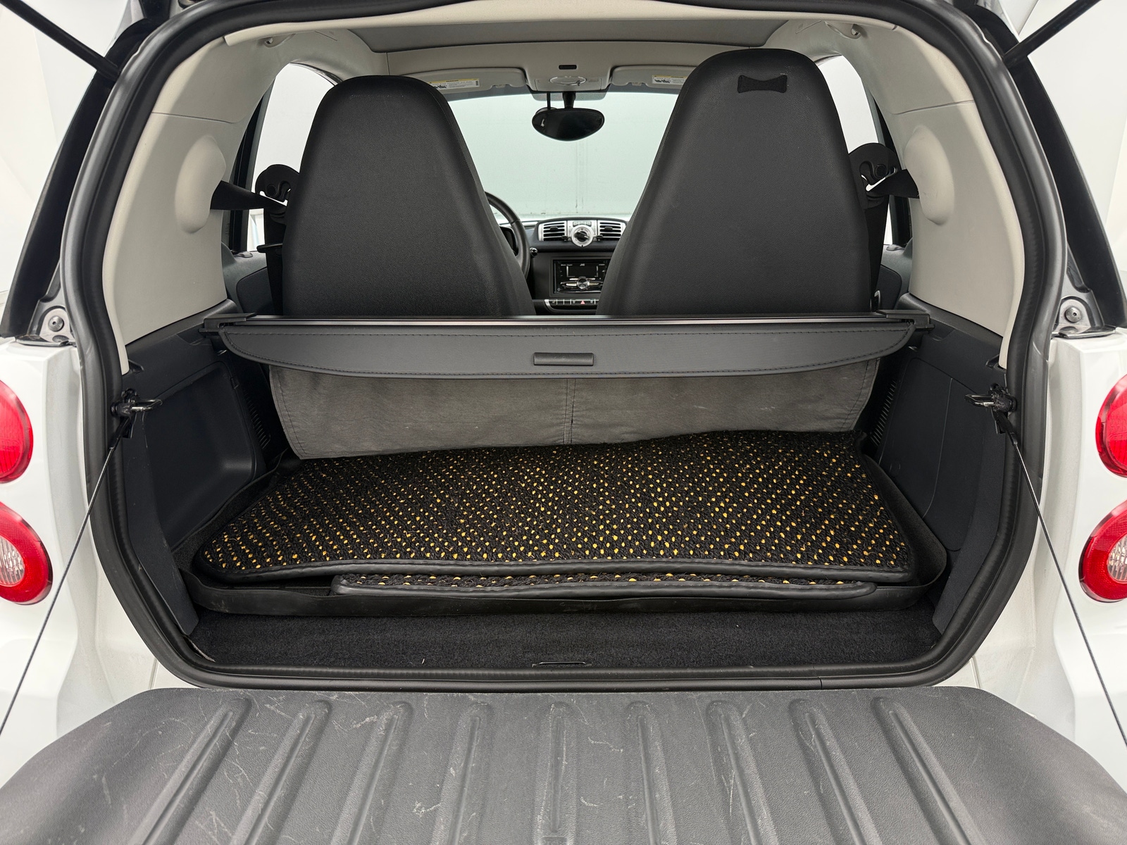 Thumbnail: 2014 smart fortwo - 5