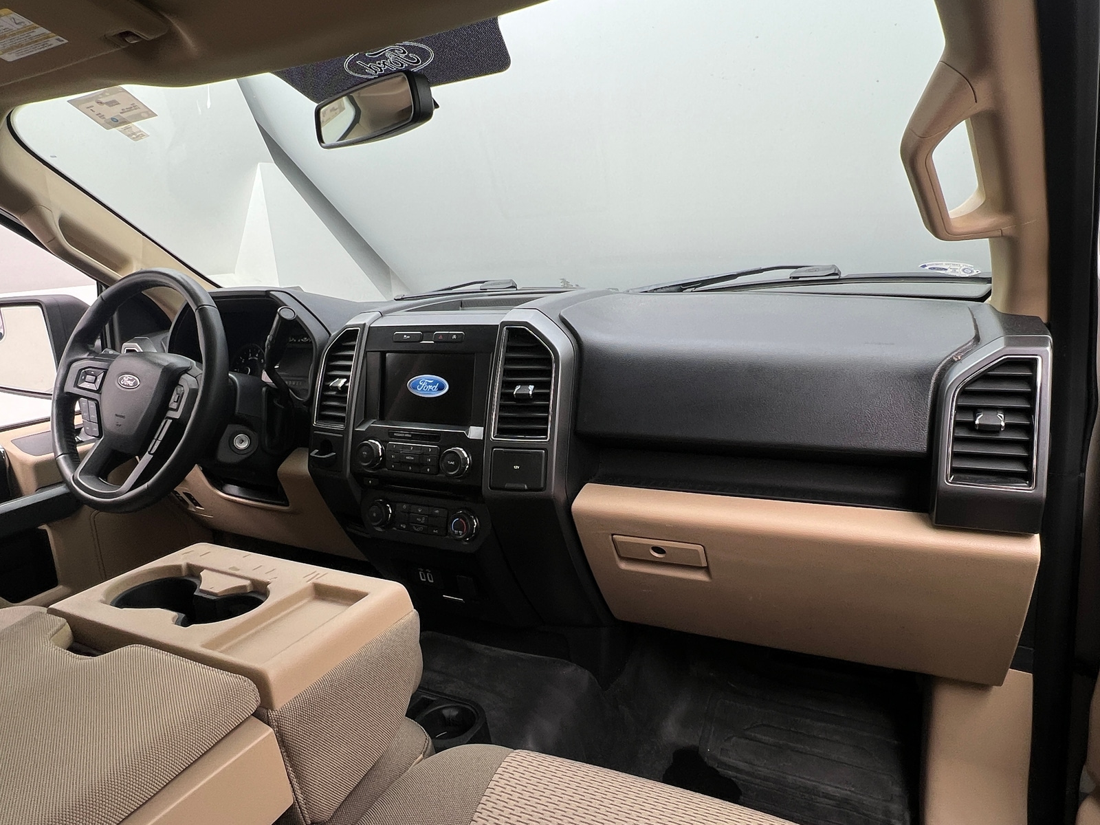 Thumbnail: 2017 Ford Econoline - 3