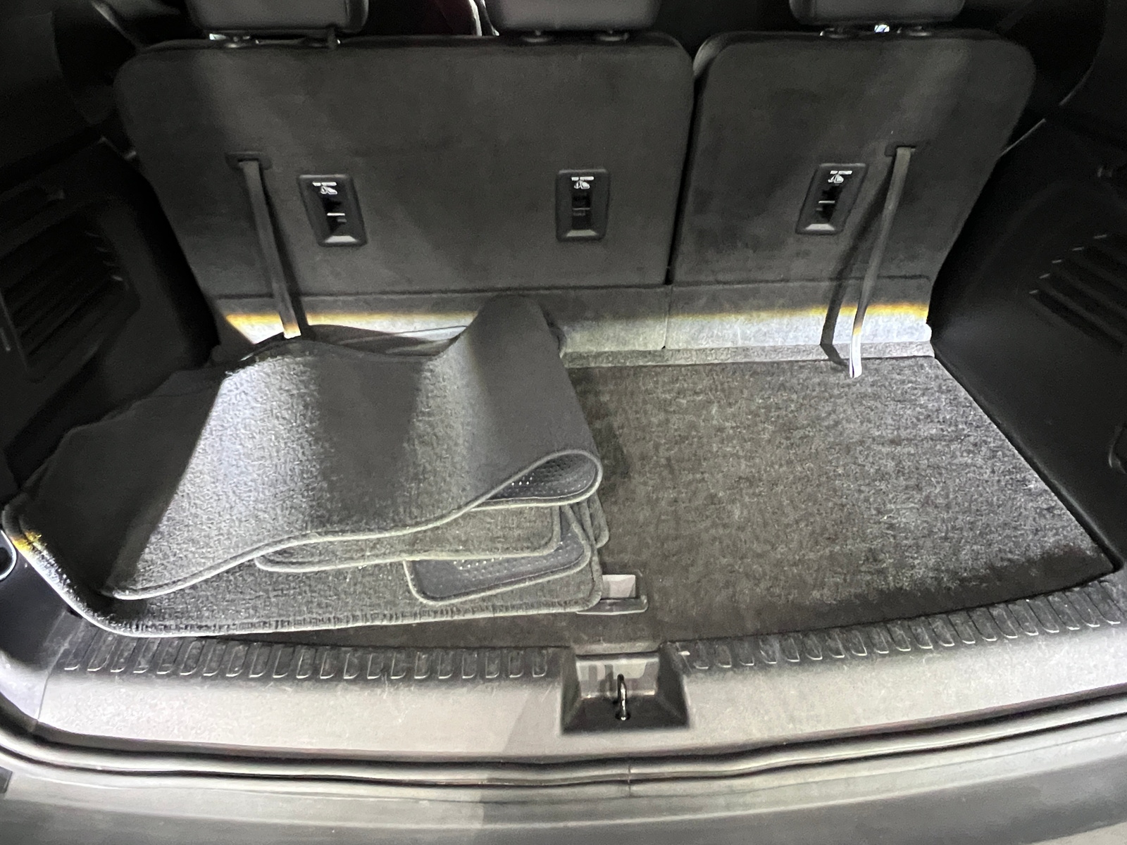 Thumbnail: 2024 GMC Acadia - 6