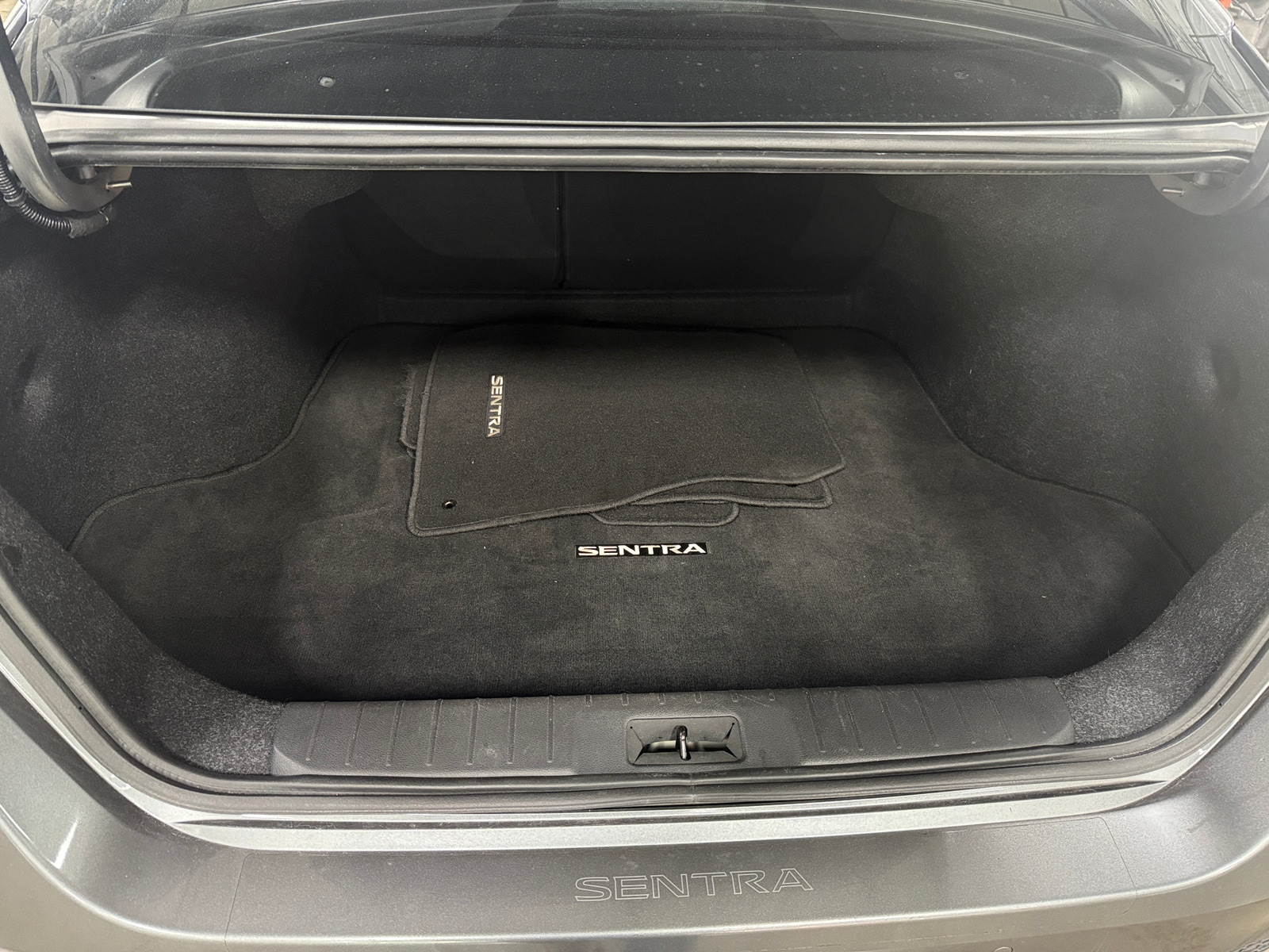 Thumbnail: 2022 Nissan Sentra - 7