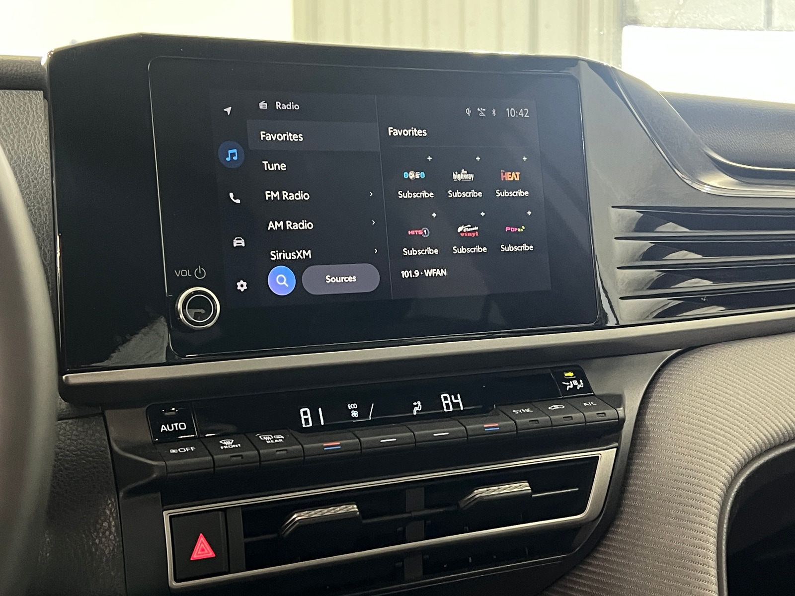 Thumbnail: 2025 Toyota Camry - 3