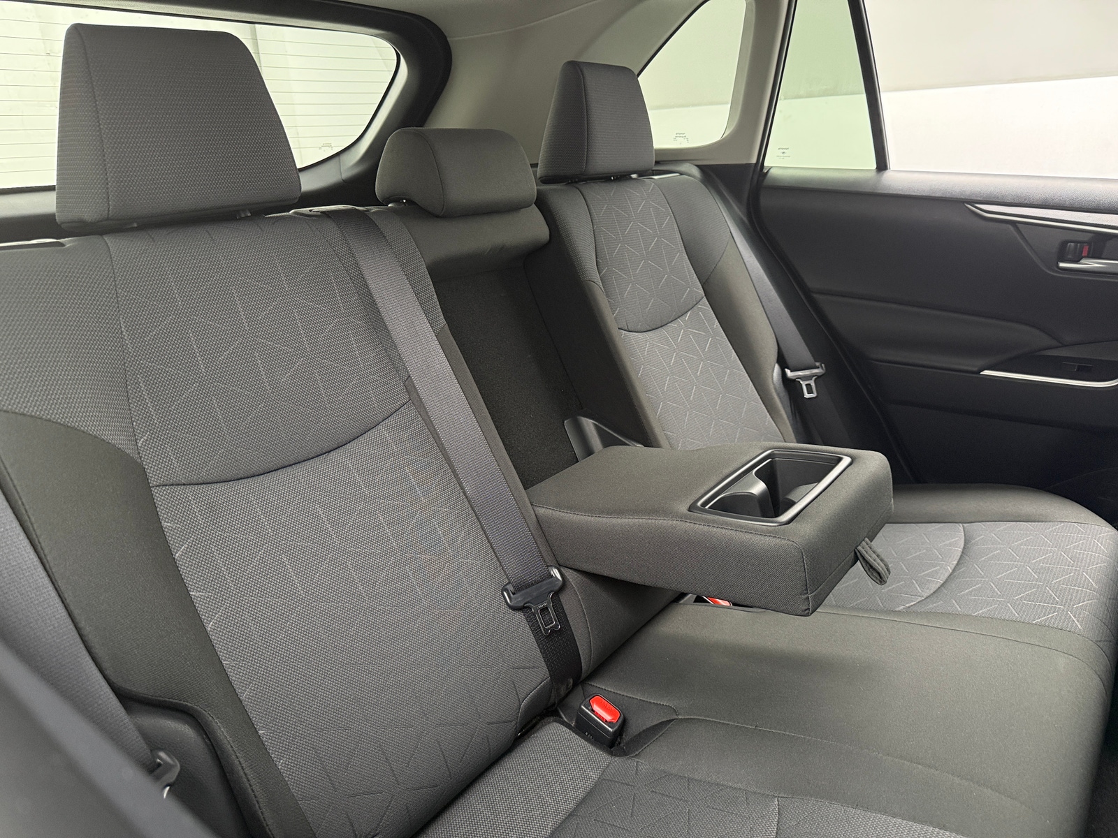 Thumbnail: 2025 Toyota RAV4 - 6