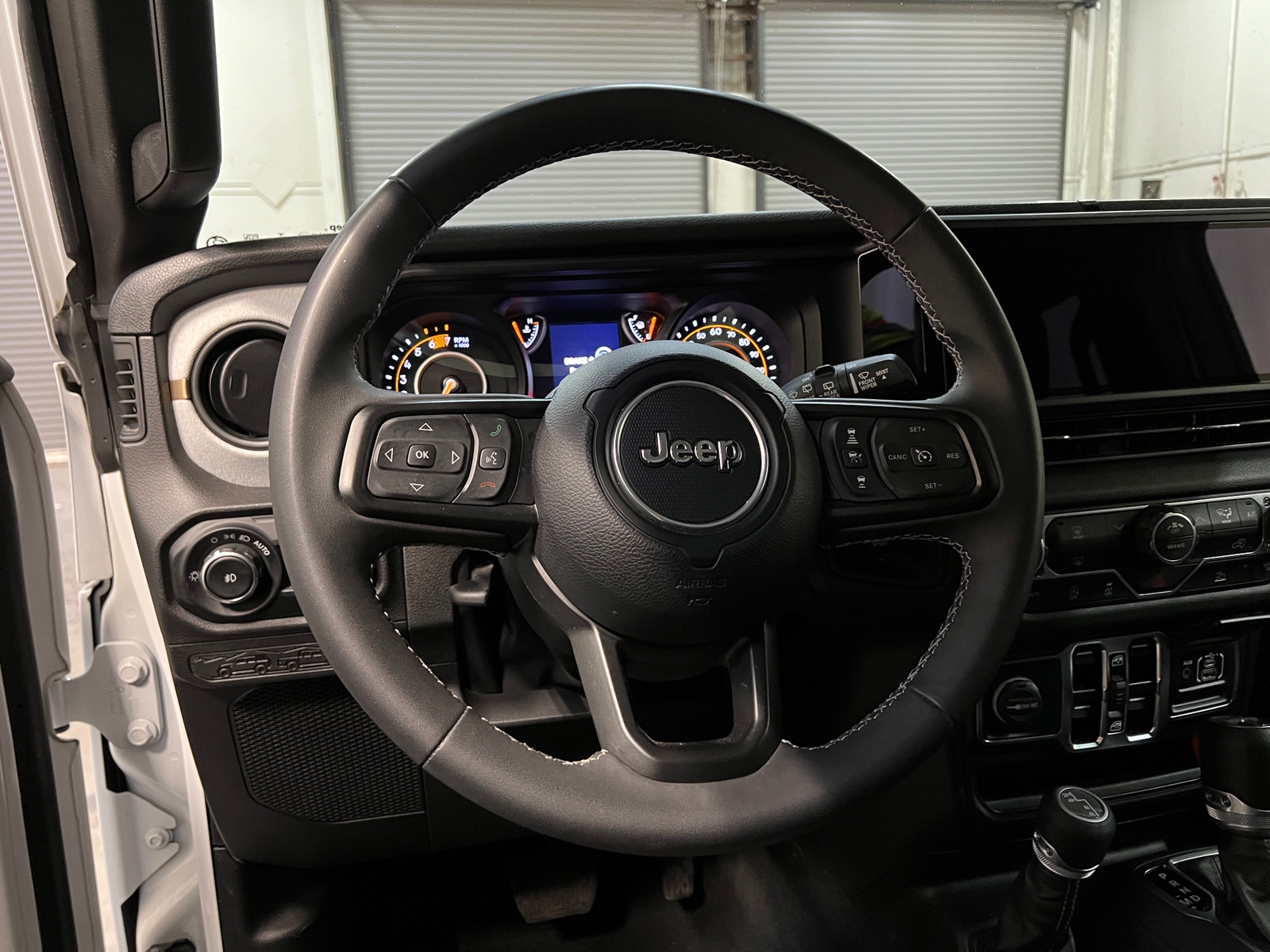 Thumbnail: 2025 Jeep Wrangler - 5