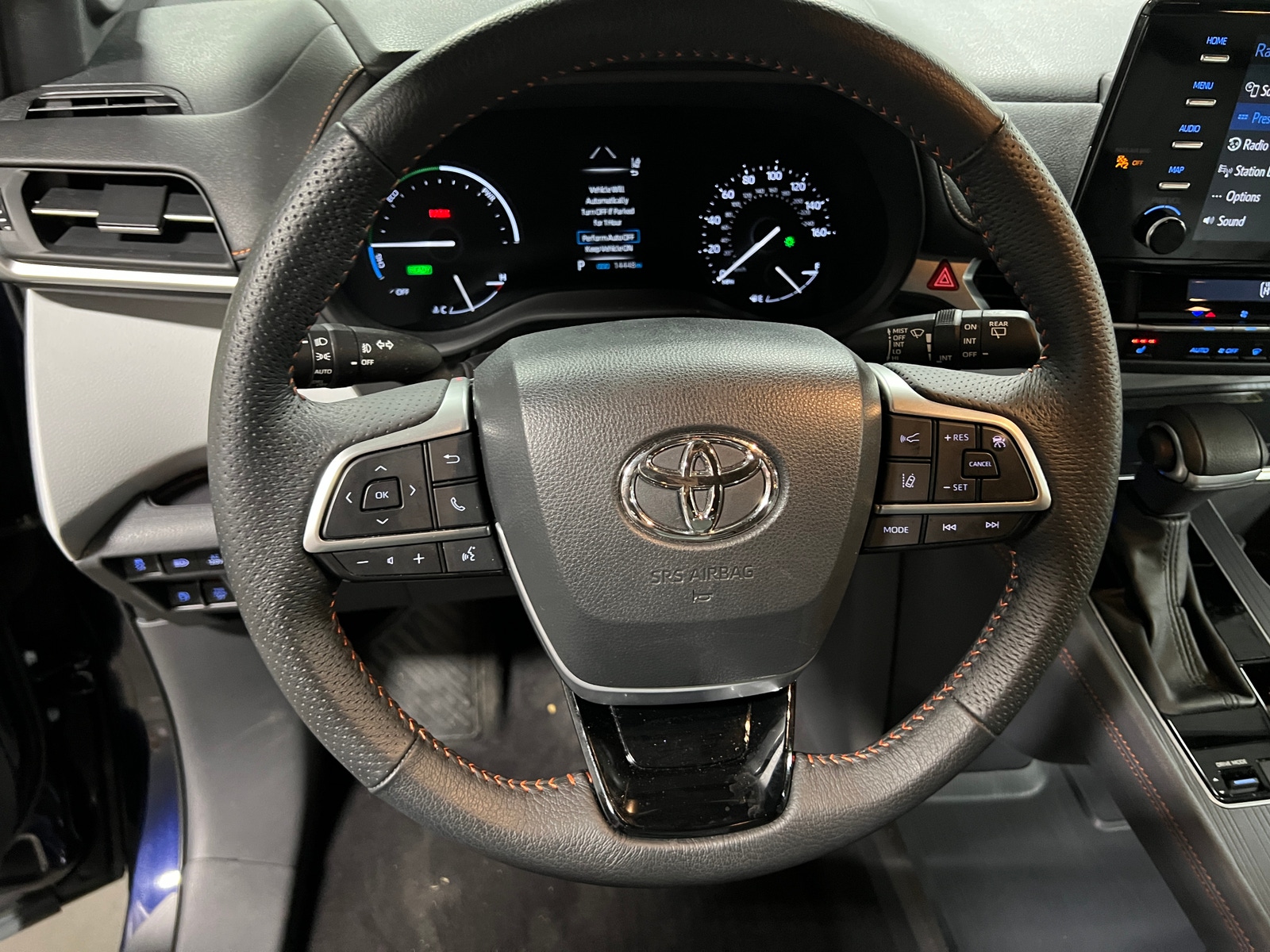 Thumbnail: 2023 Toyota Sienna - 4