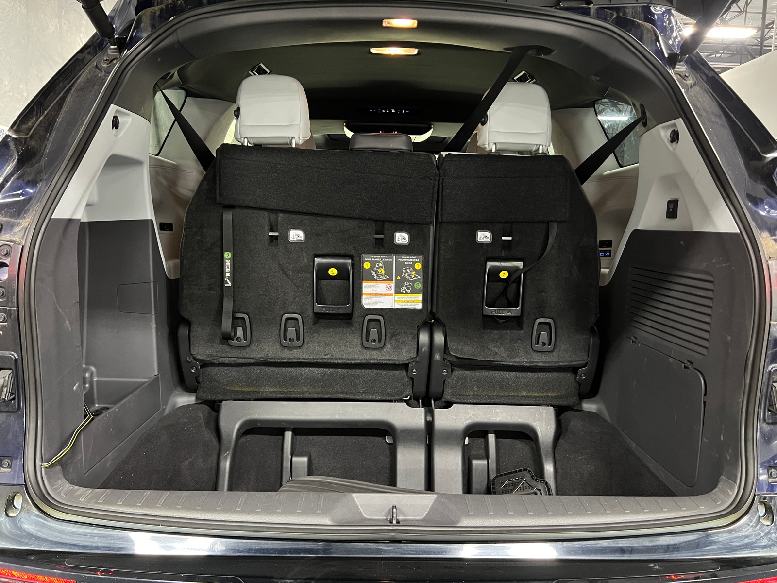 Thumbnail: 2023 Toyota Sienna - 6