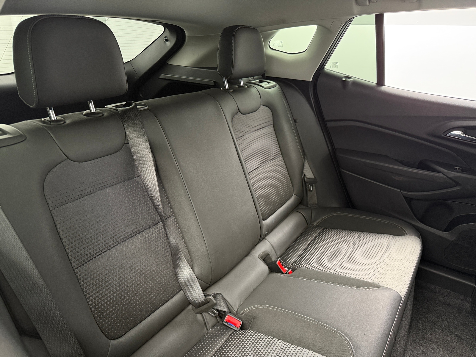 Thumbnail: 2025 Chevrolet Trax - 6