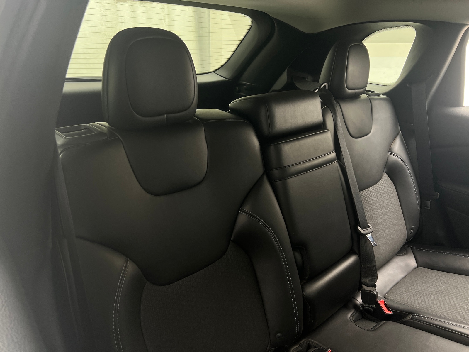 Thumbnail: 2019 Jeep Cherokee - 6