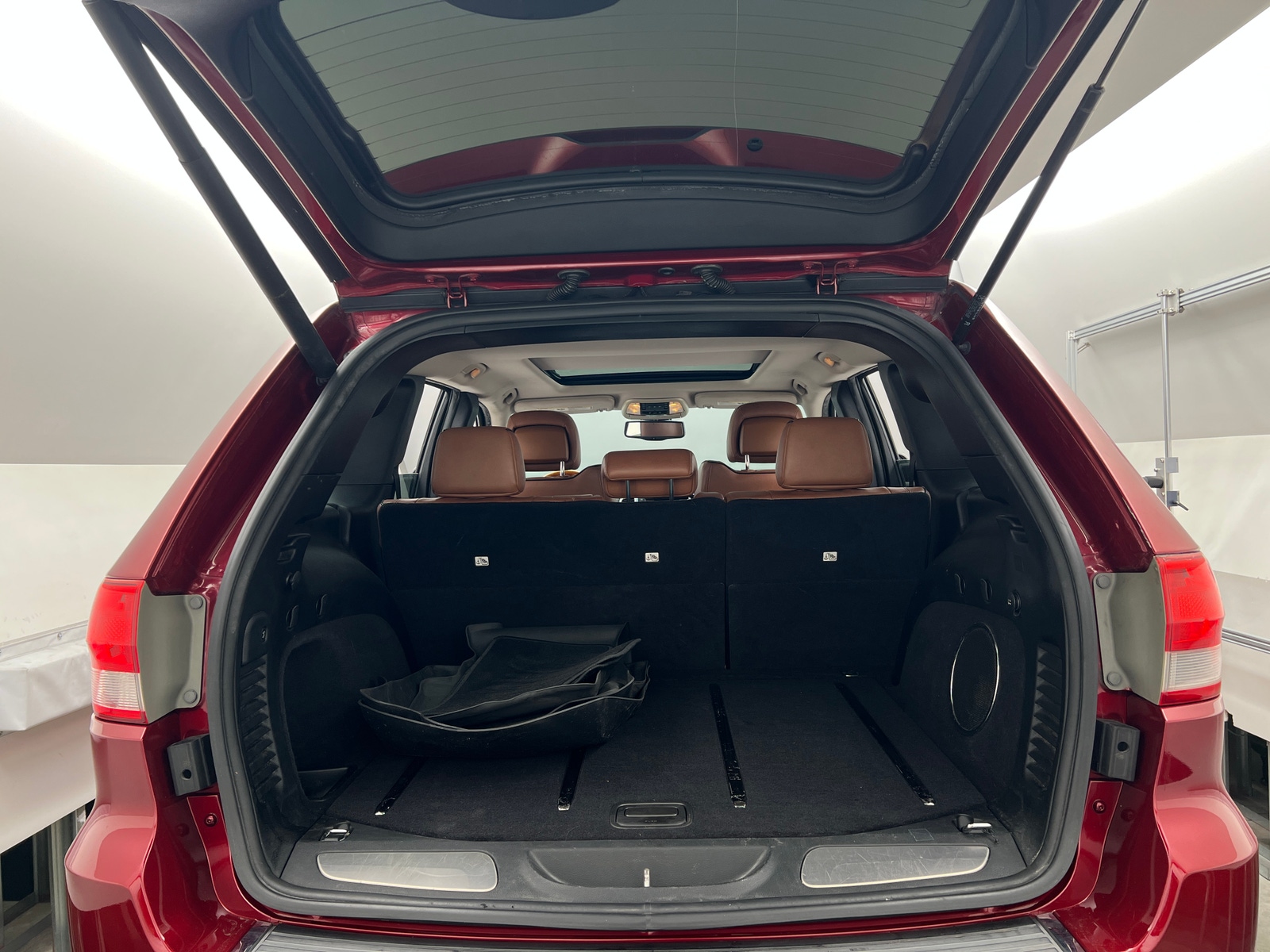 Thumbnail: 2013 Jeep Grand Cherokee - 6