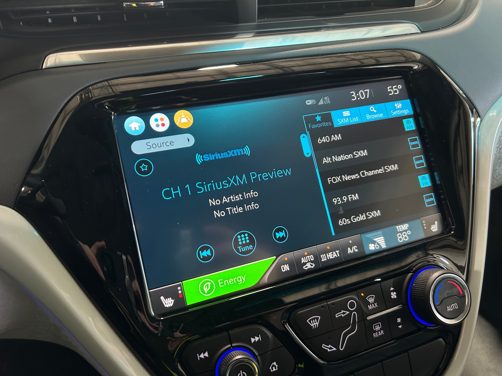 Thumbnail: 2021 Chevrolet Bolt EV - 3