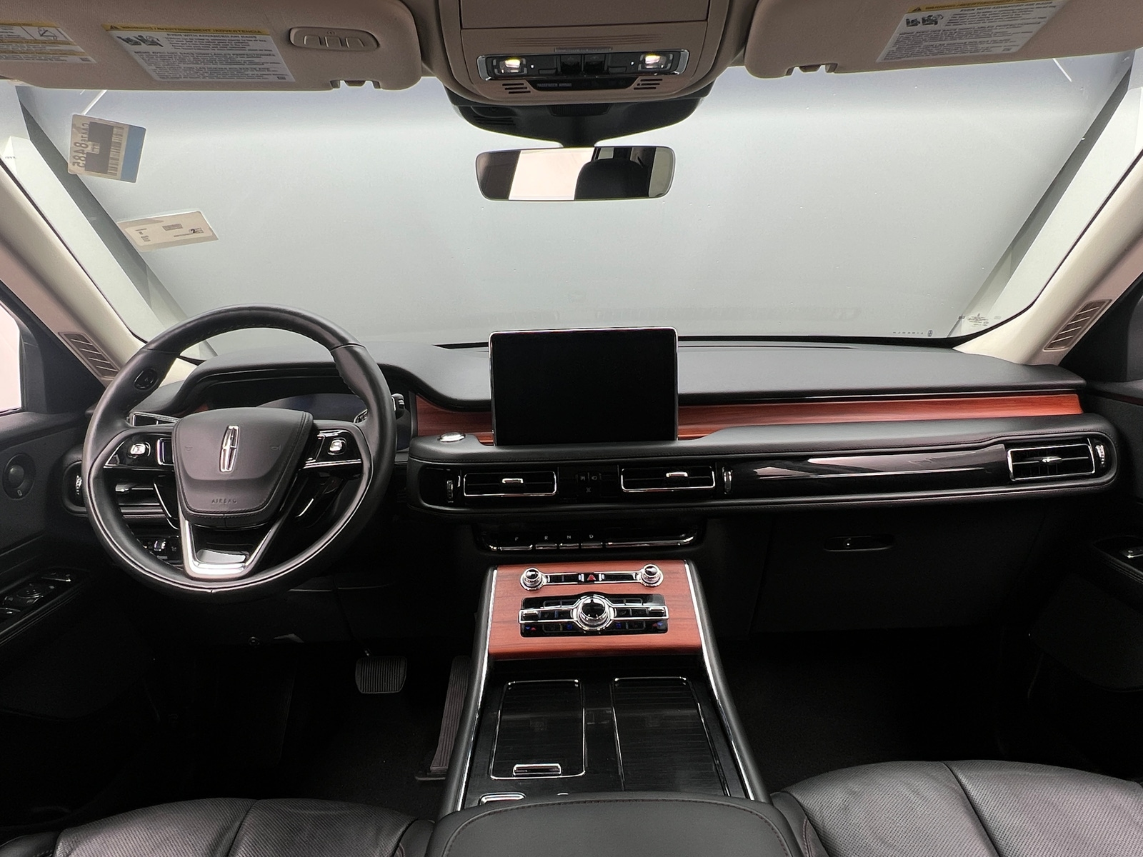 Thumbnail: 2023 Lincoln Aviator - 2