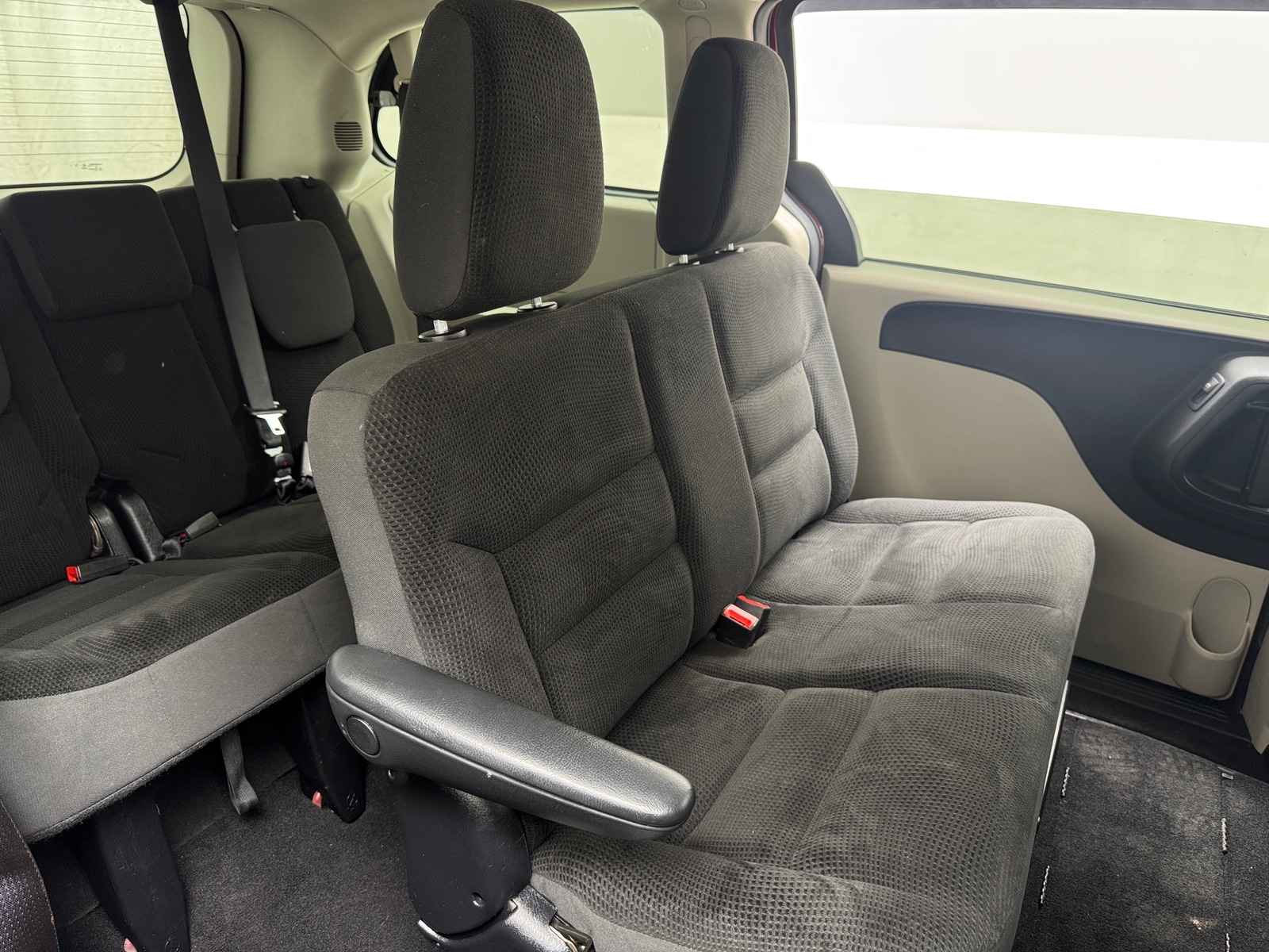 Thumbnail: 2019 Dodge Grand Caravan - 6