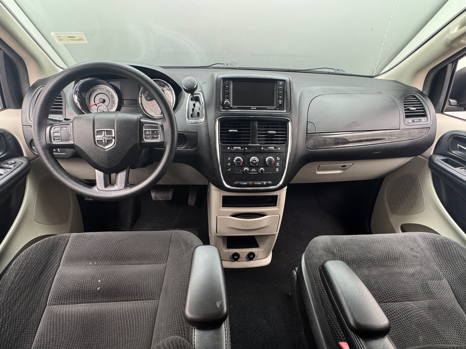 Thumbnail: 2019 Dodge Grand Caravan - 3