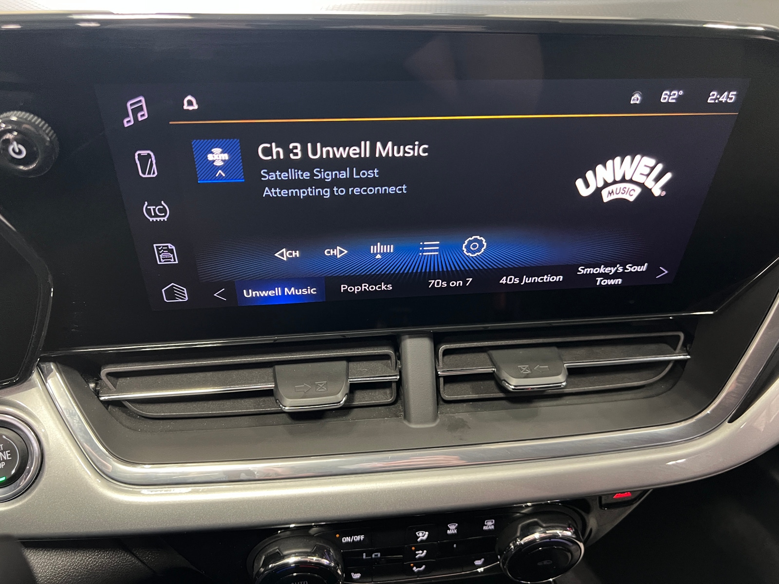 Thumbnail: 2025 Chevrolet Trax - 4