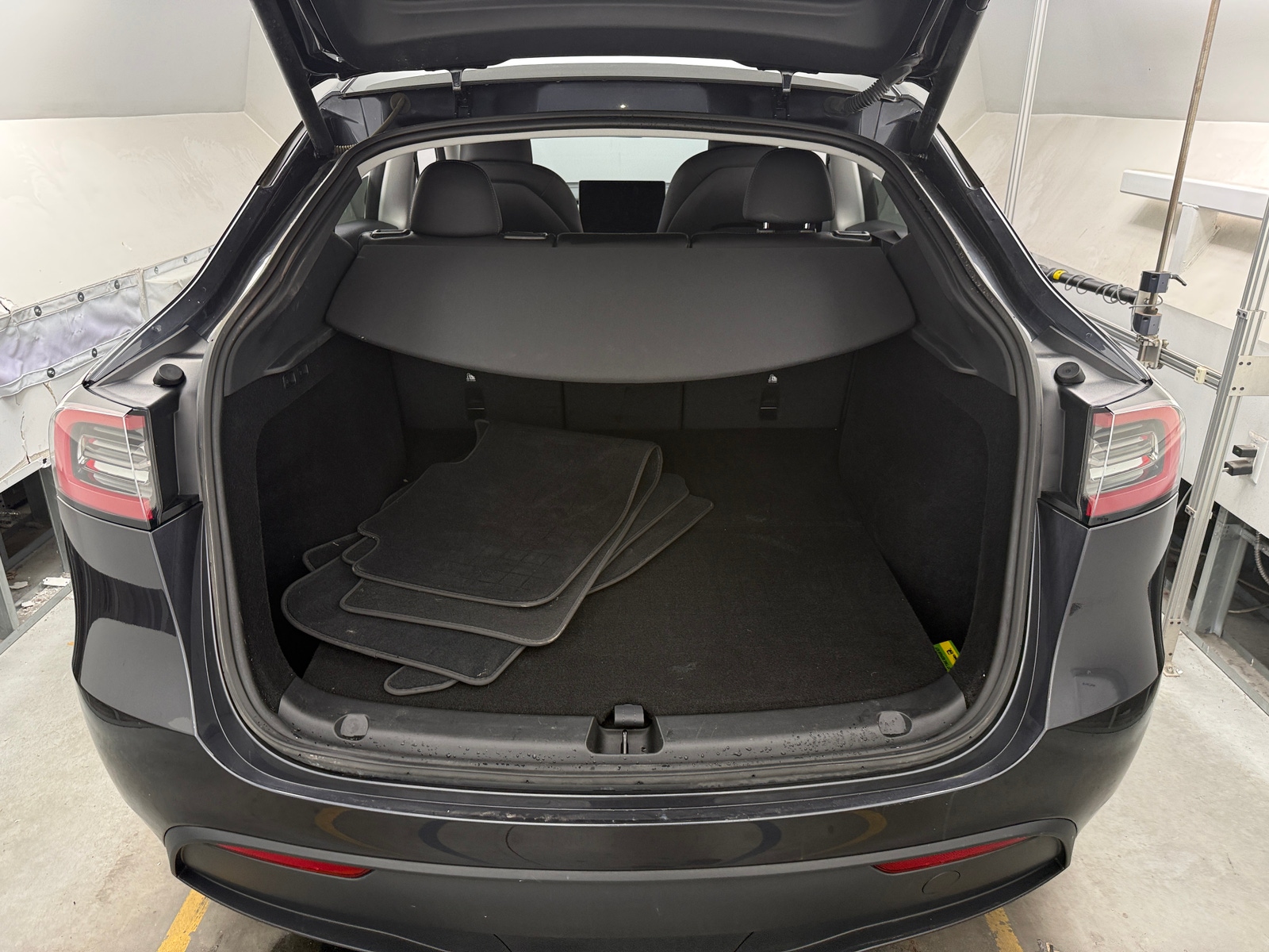 Thumbnail: 2024 Tesla Model Y - 6