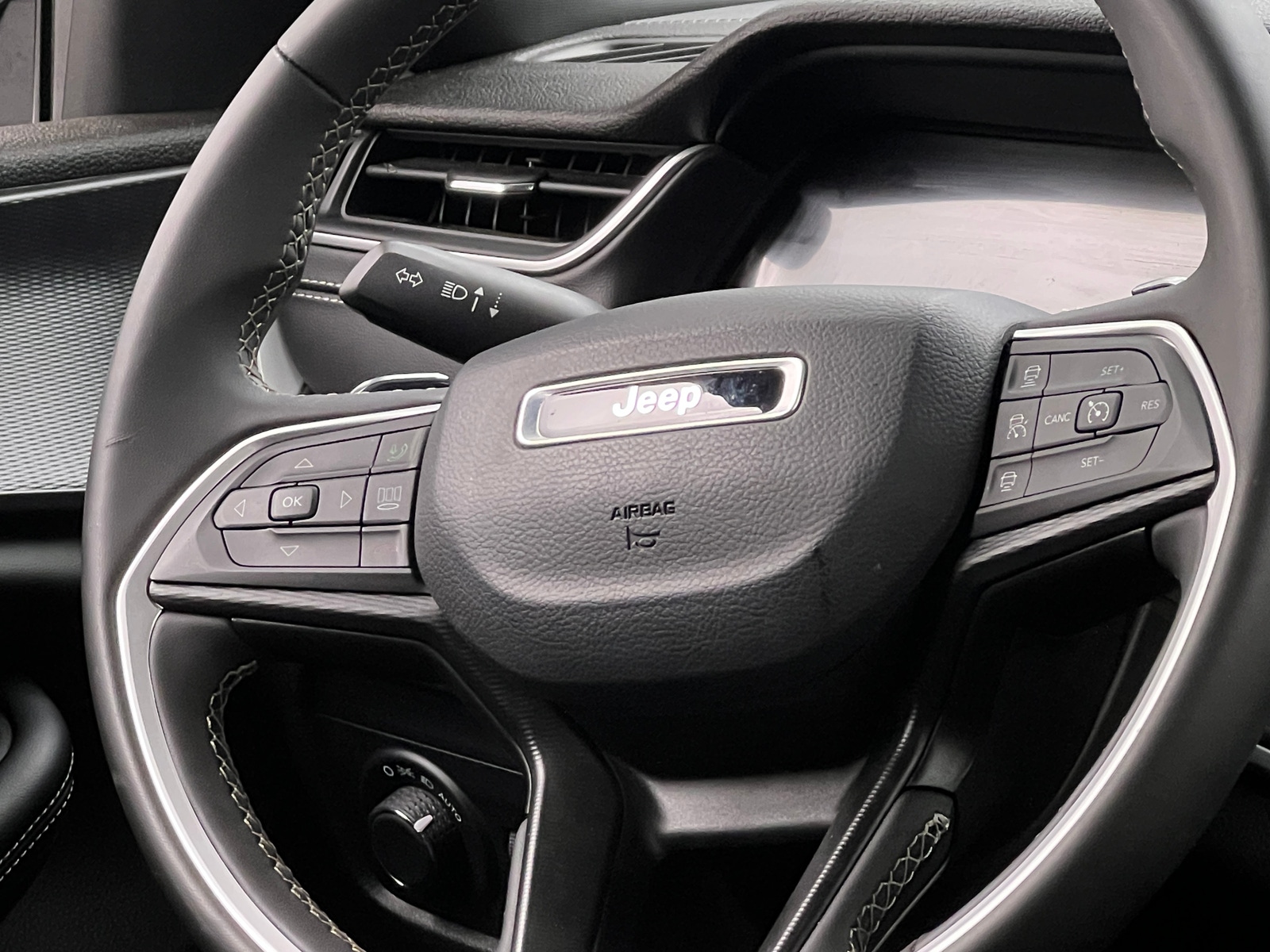 Thumbnail: 2024 Jeep Grand Cherokee L - 5