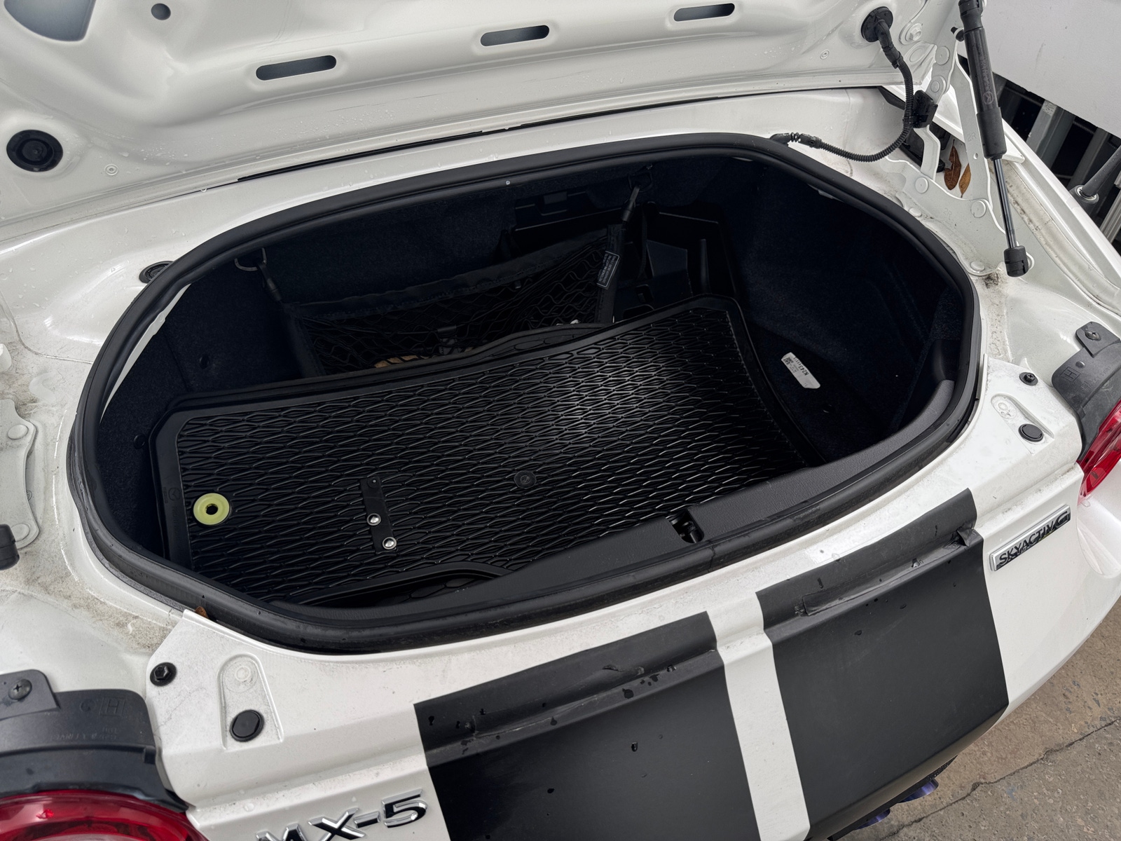 Thumbnail: 2024 Mazda MX-5 Miata - 5