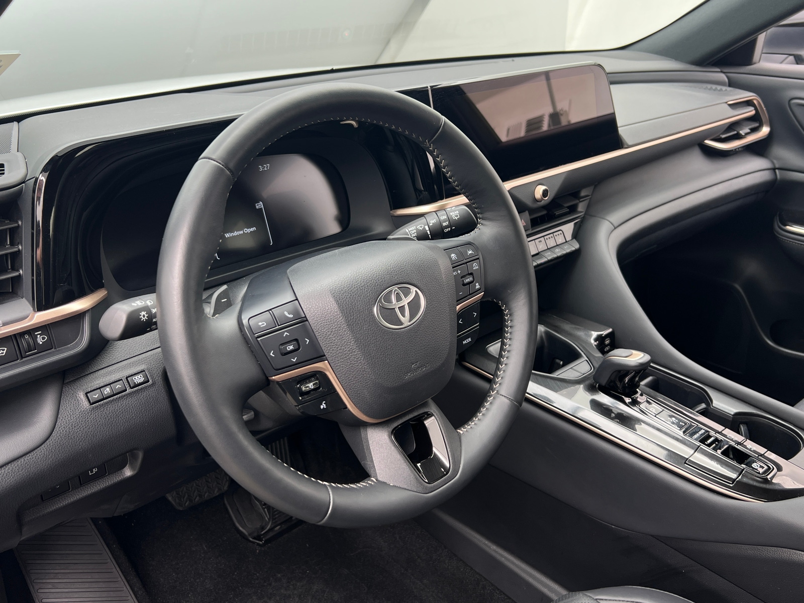 Thumbnail: 2025 Toyota Crown Signia - 4