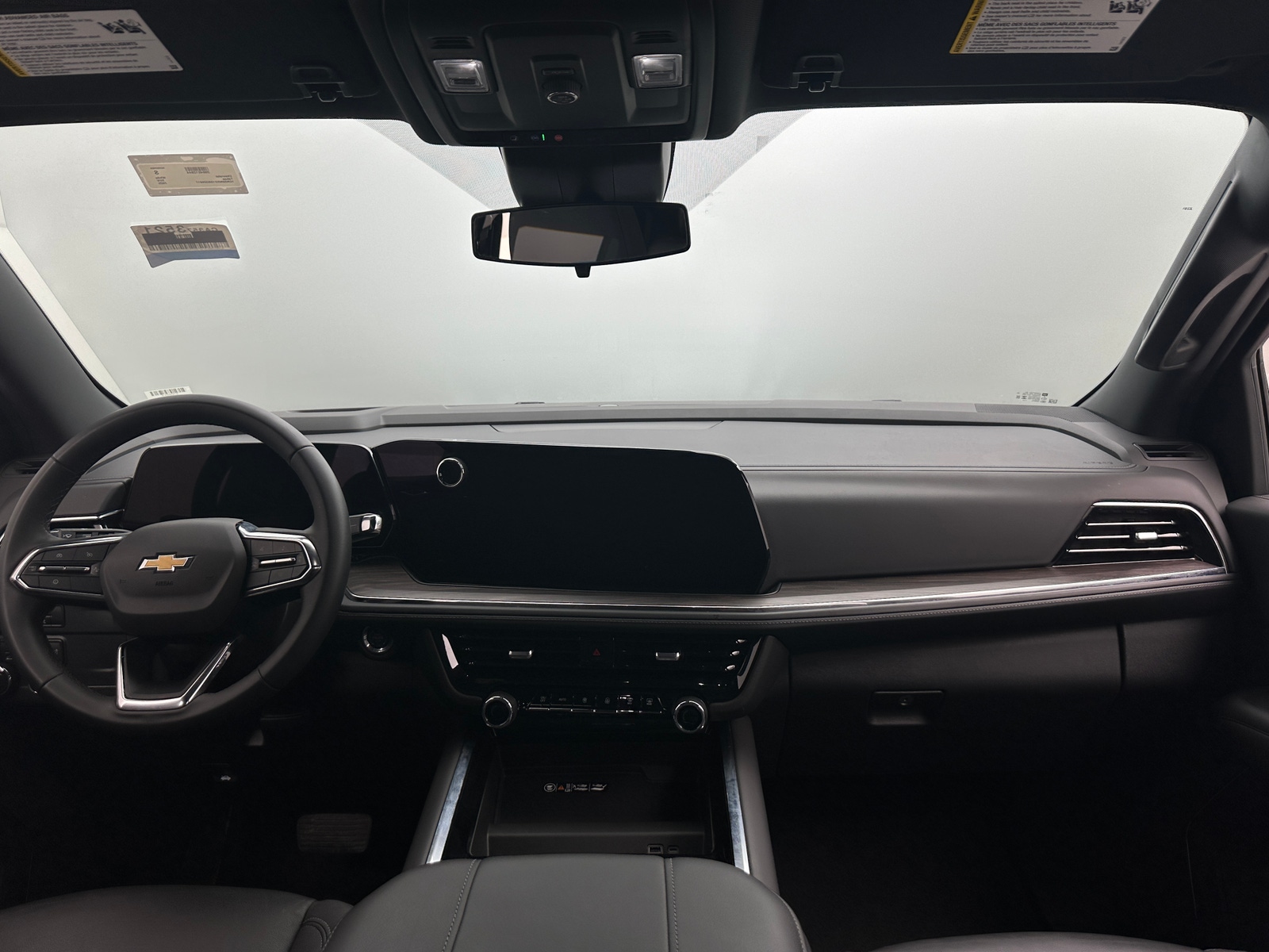 Thumbnail: 2025 Chevrolet Tahoe - 2