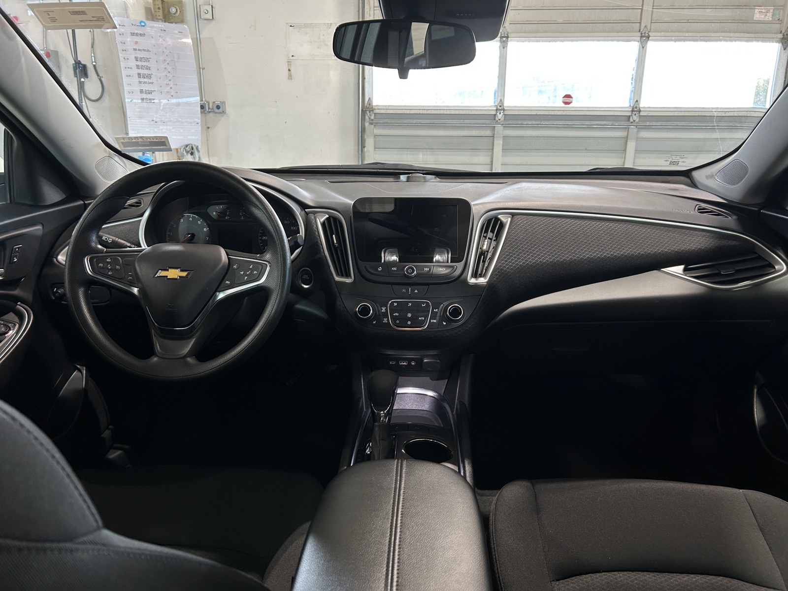 Thumbnail: 2024 Chevrolet Malibu - 3