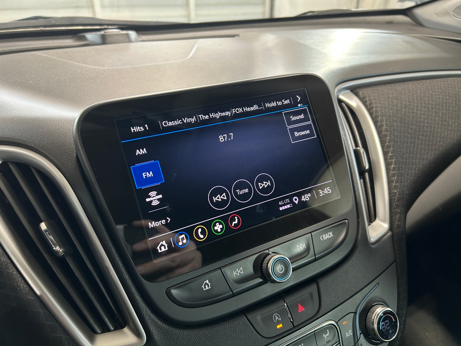 Thumbnail: 2024 Chevrolet Malibu - 4