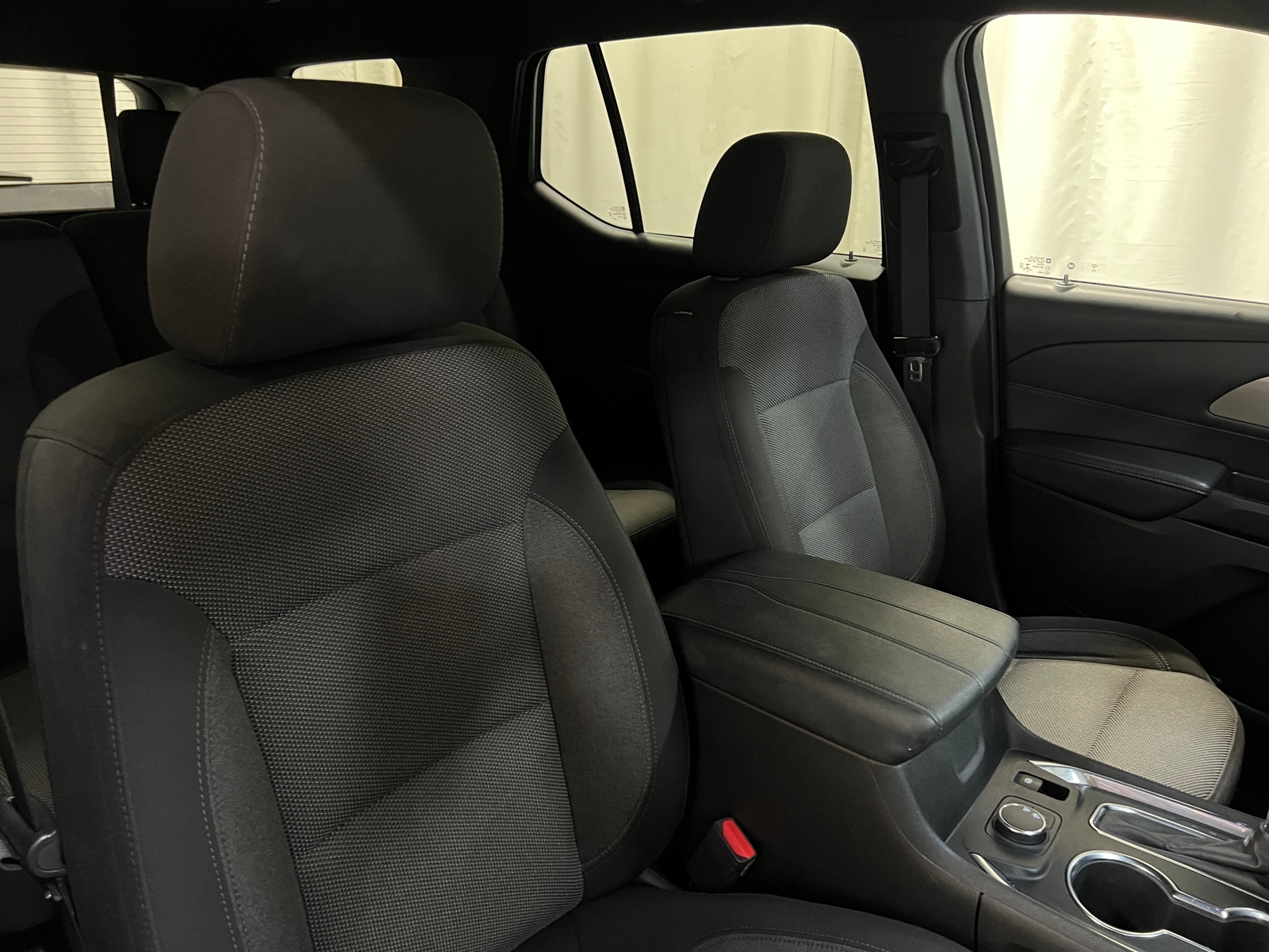 Thumbnail: 2023 Chevrolet Traverse - 2