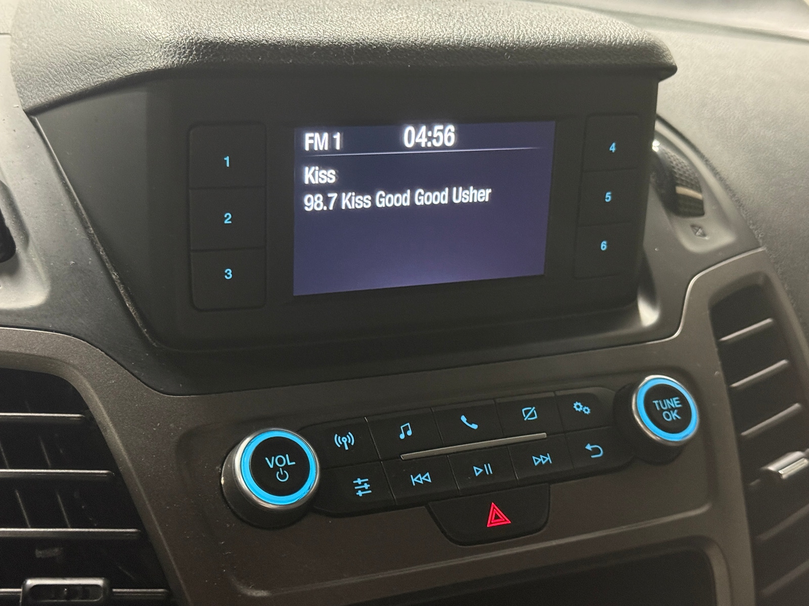 Thumbnail: 2019 Ford Transit Series - 4