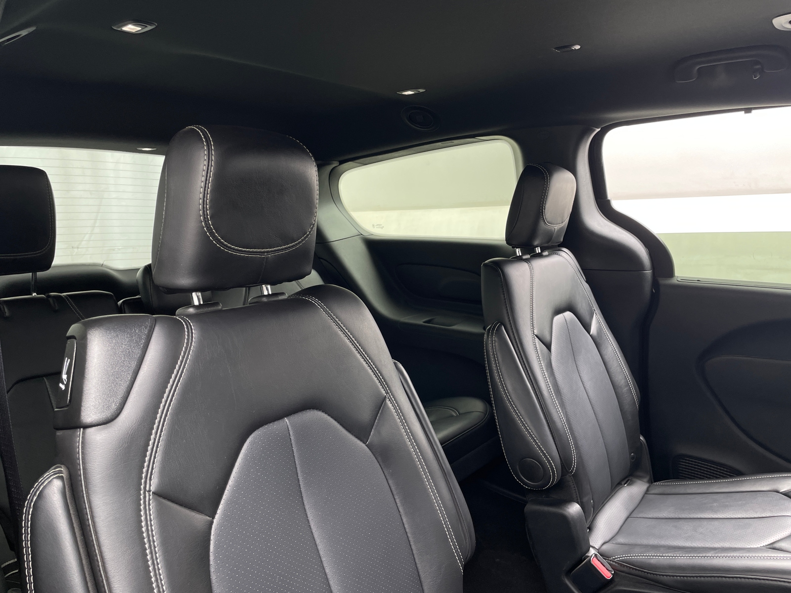 Thumbnail: 2025 Chrysler Pacifica - 5