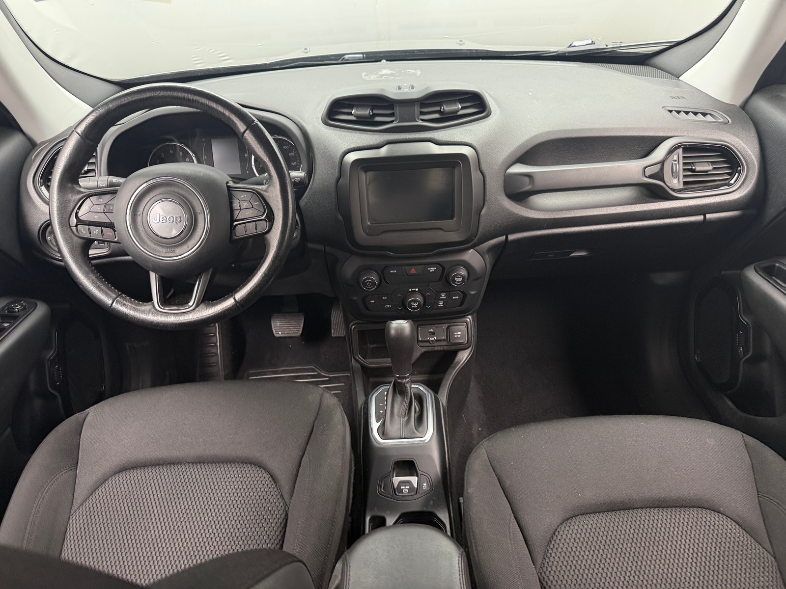 Thumbnail: 2020 Jeep Renegade - 3