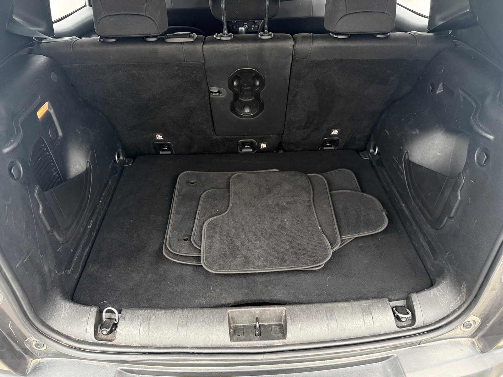 Thumbnail: 2020 Jeep Renegade - 7