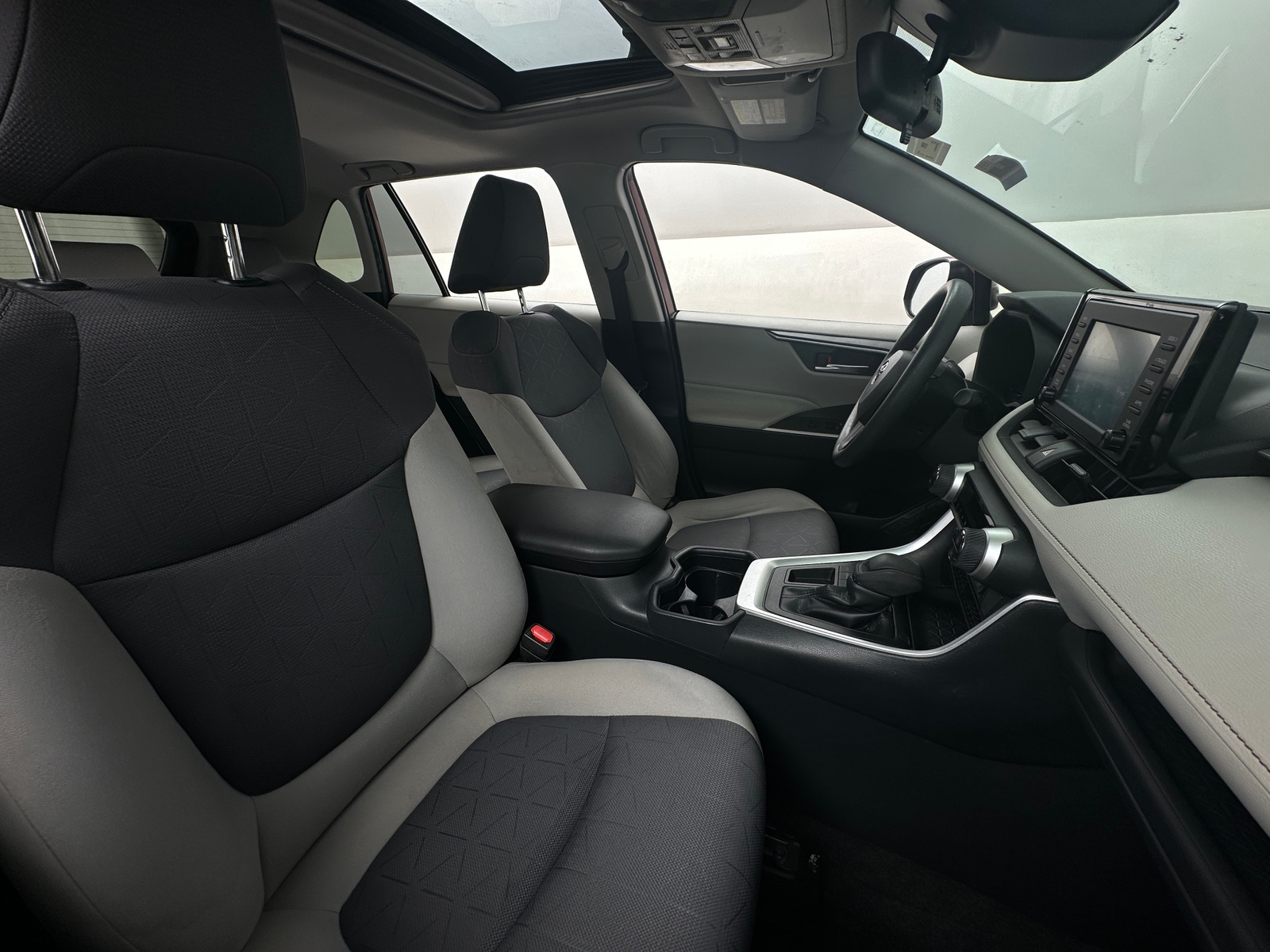 Thumbnail: 2019 Toyota RAV4 - 2