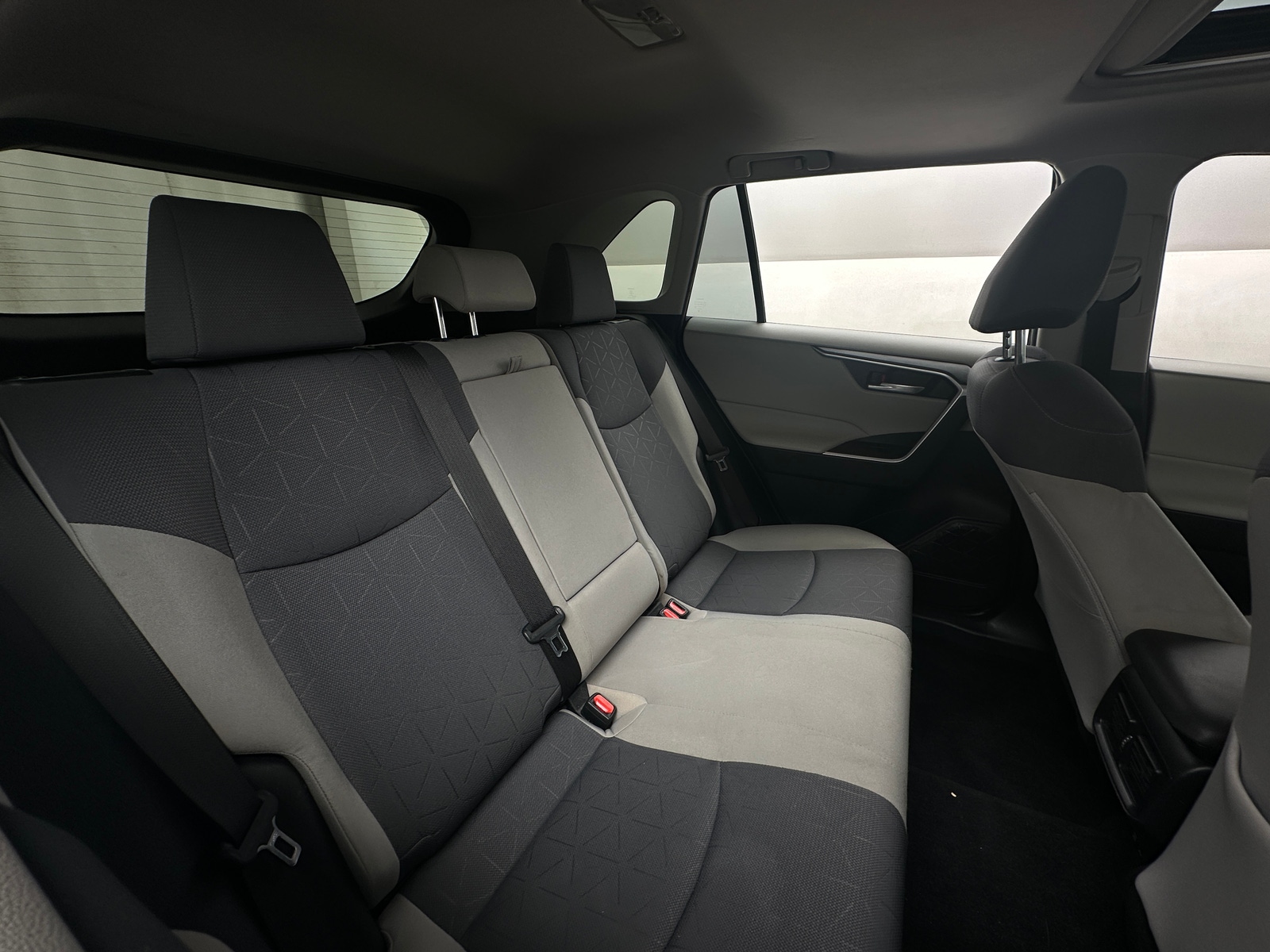 Thumbnail: 2019 Toyota RAV4 - 6