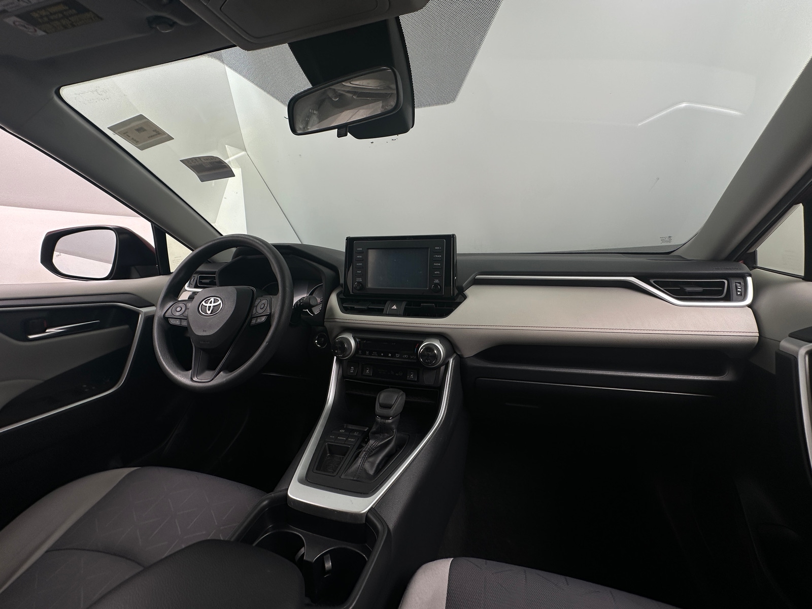 Thumbnail: 2019 Toyota RAV4 - 3