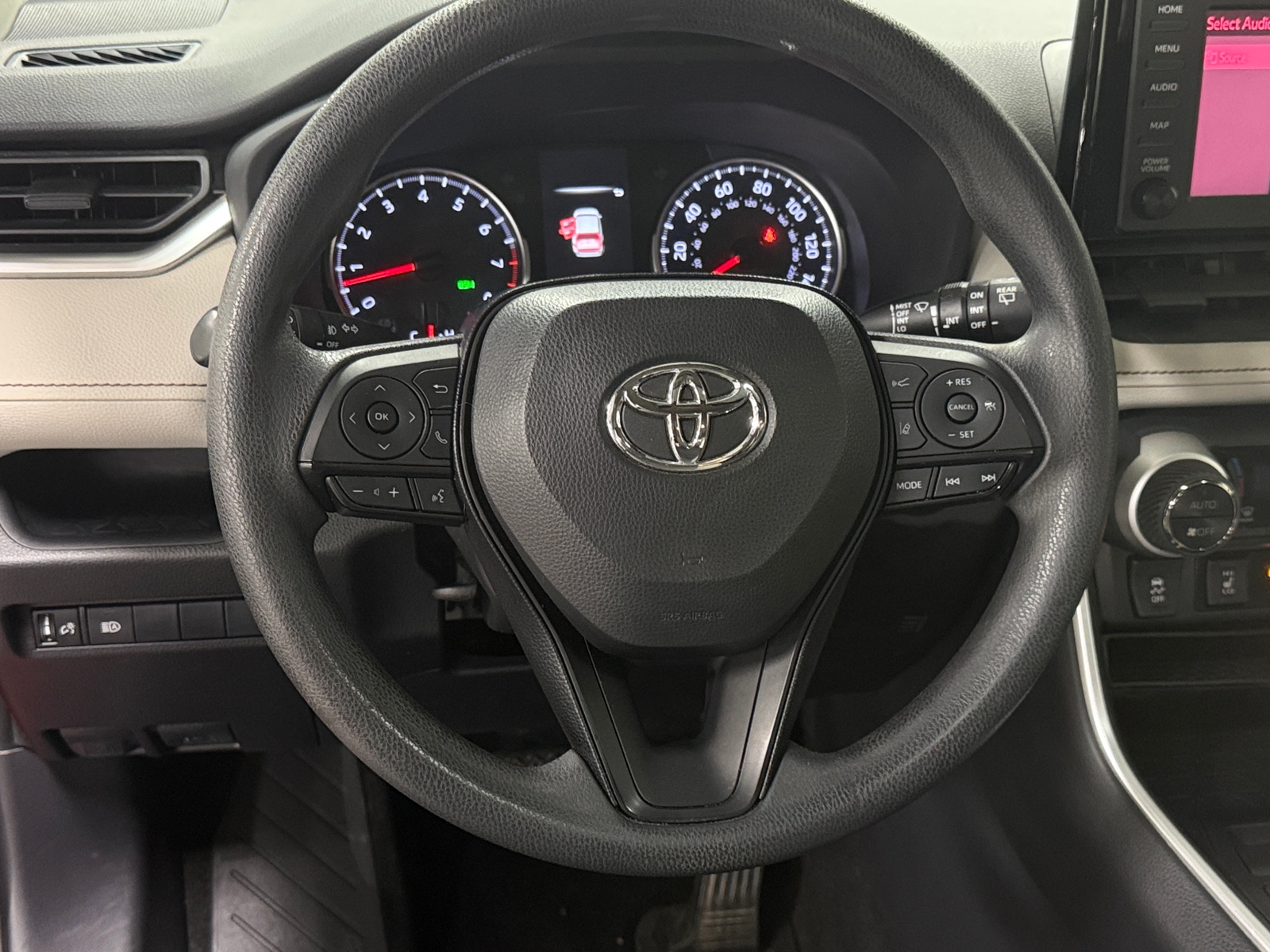 Thumbnail: 2019 Toyota RAV4 - 5