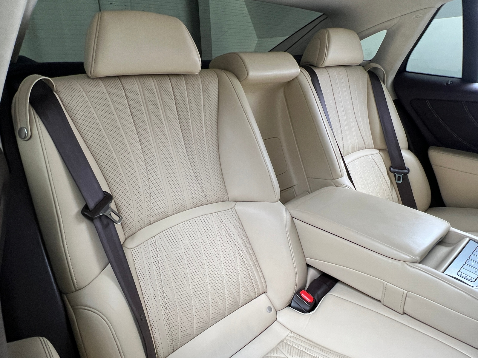 Thumbnail: 2018 Lexus LS - 6