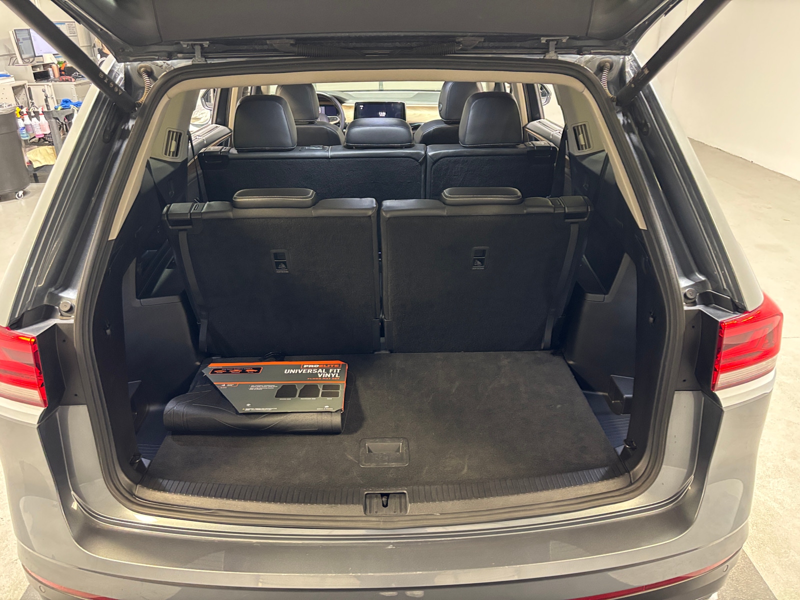 Thumbnail: 2024 Volkswagen Atlas - 6