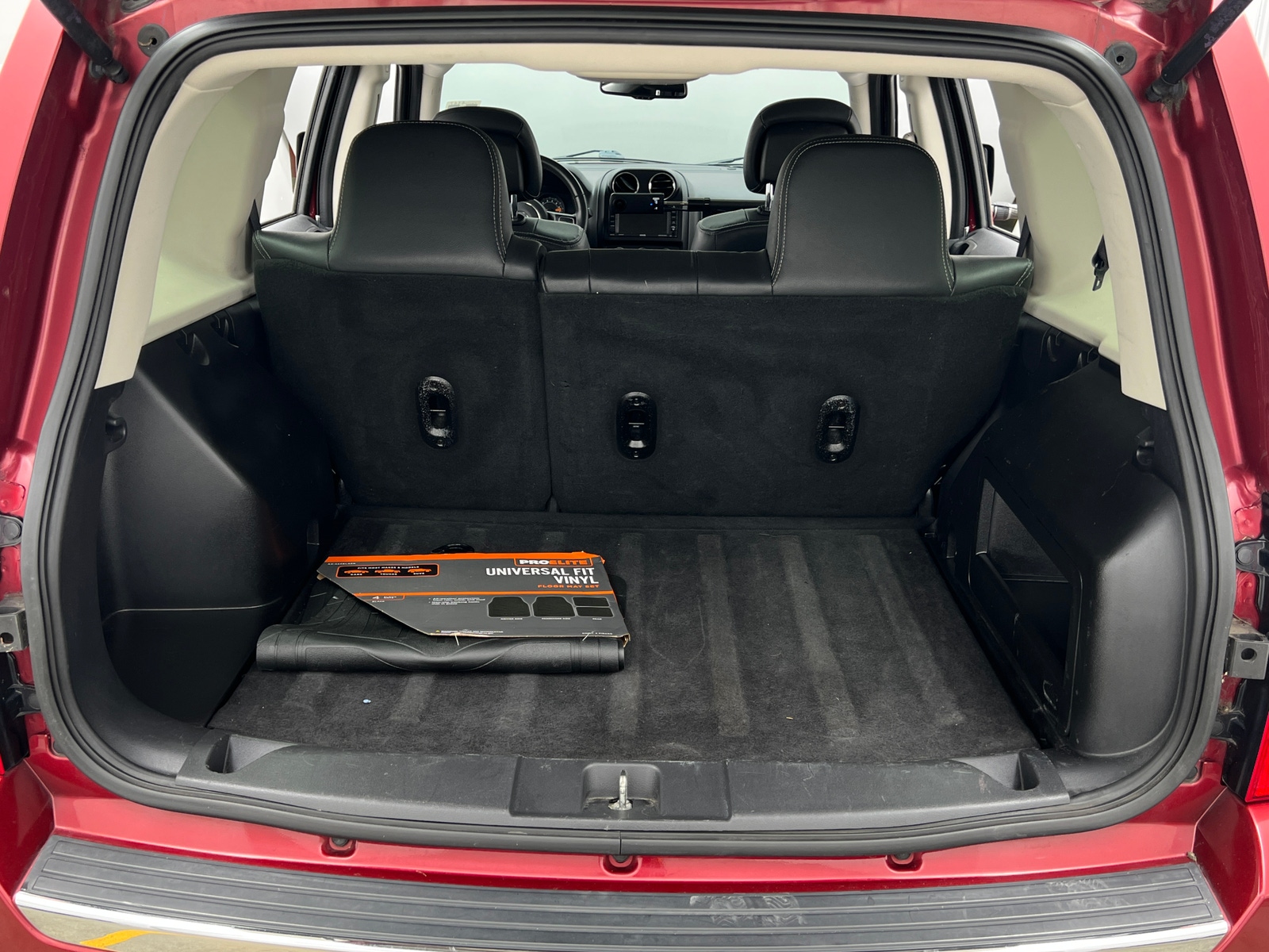 Thumbnail: 2017 Jeep Patriot - 6