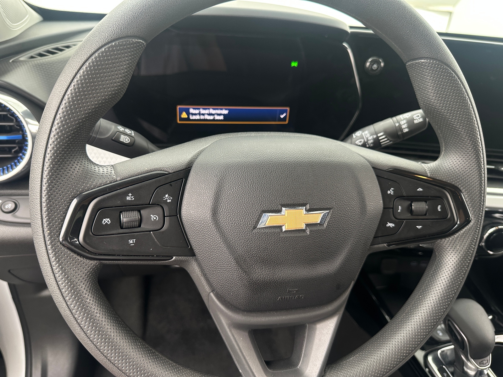 Thumbnail: 2025 Chevrolet Trax - 5