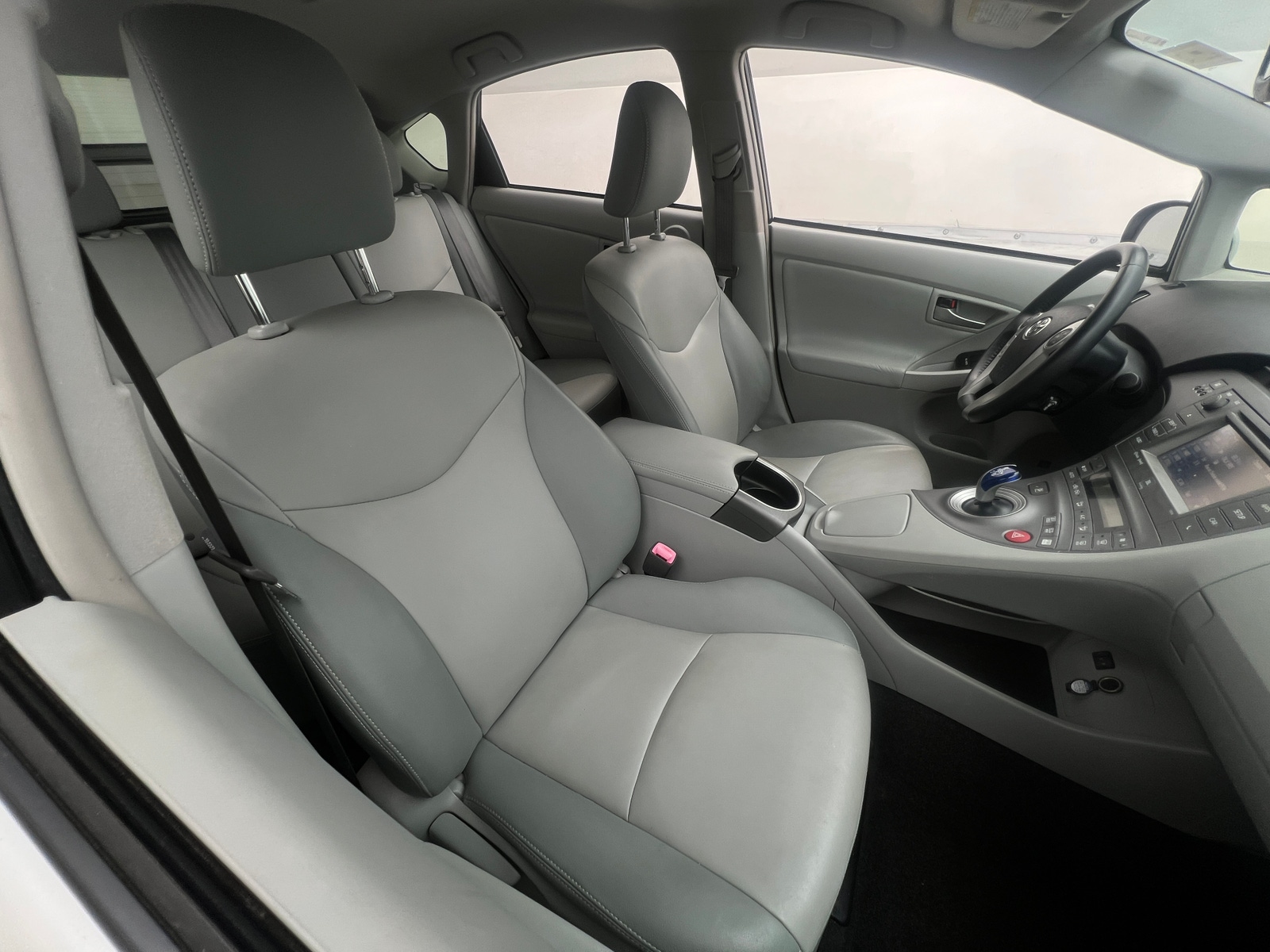 Thumbnail: 2013 Toyota Prius - 2